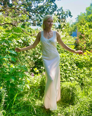VINTAGE 1930s 1940s Long Bias Cut Rayon Blush Slip Dress with Lace Size ML