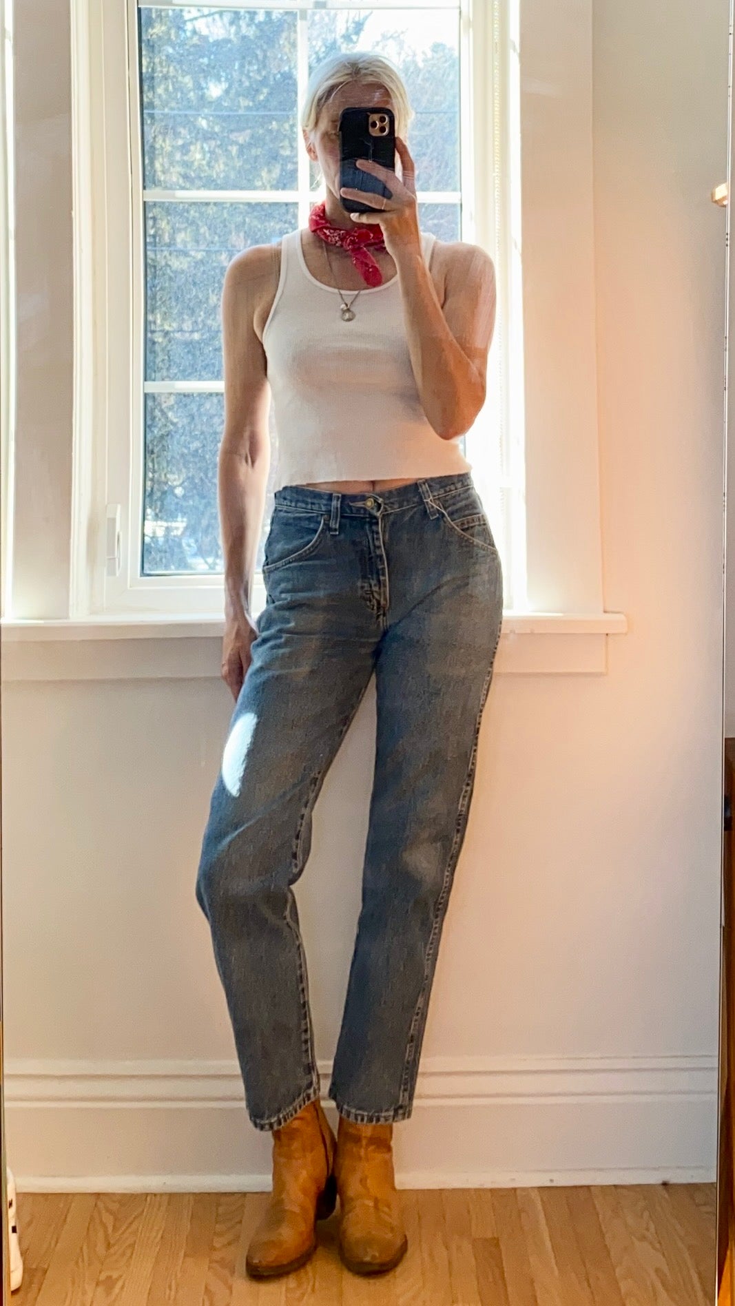 Vintage Wrangler Mid Waist Dark Wash Jeans 30
