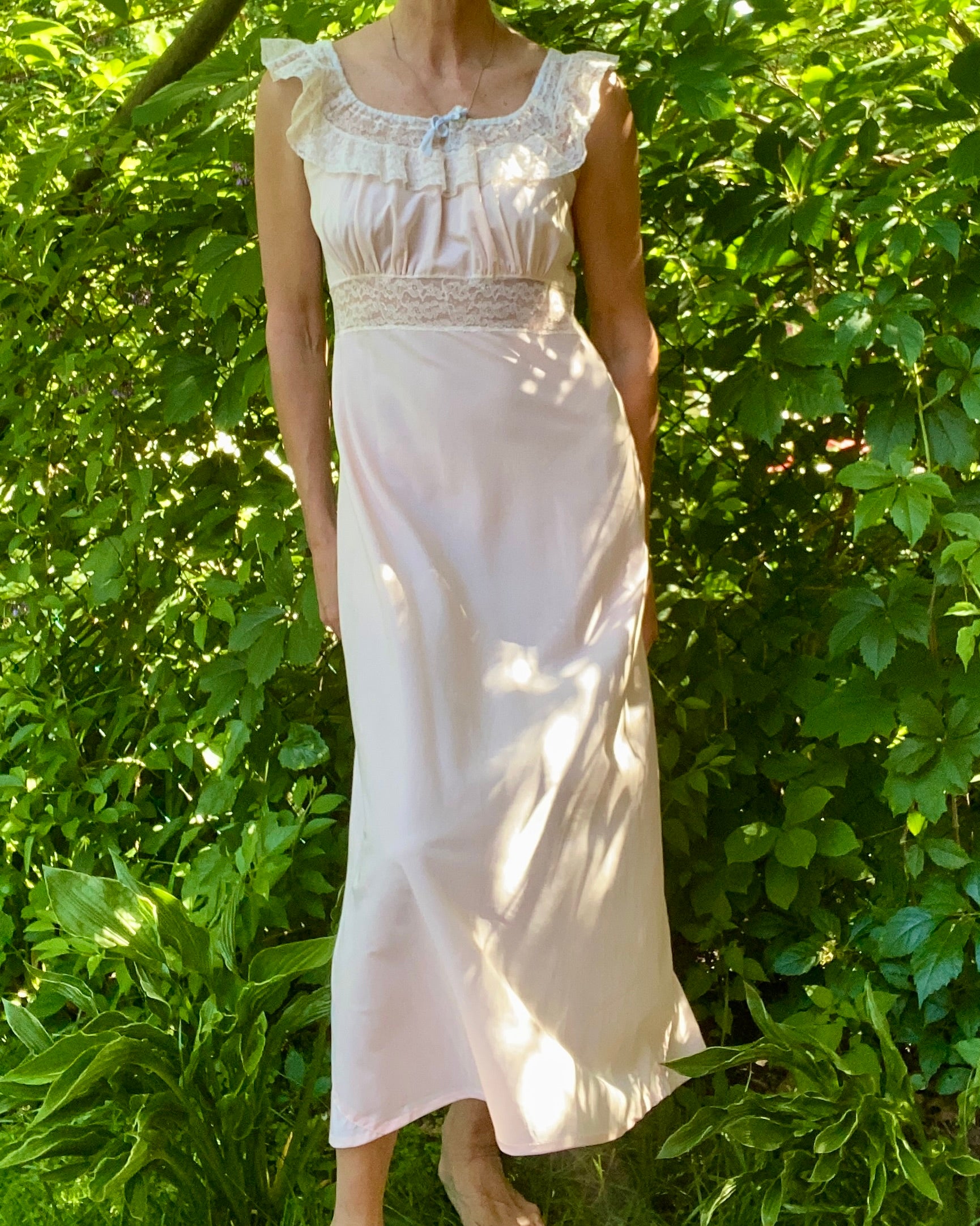 VINTAGE 1930s 1940s RADCLIFFE Bias Cut Blush Slip Dress Nightgown with Lace Size M