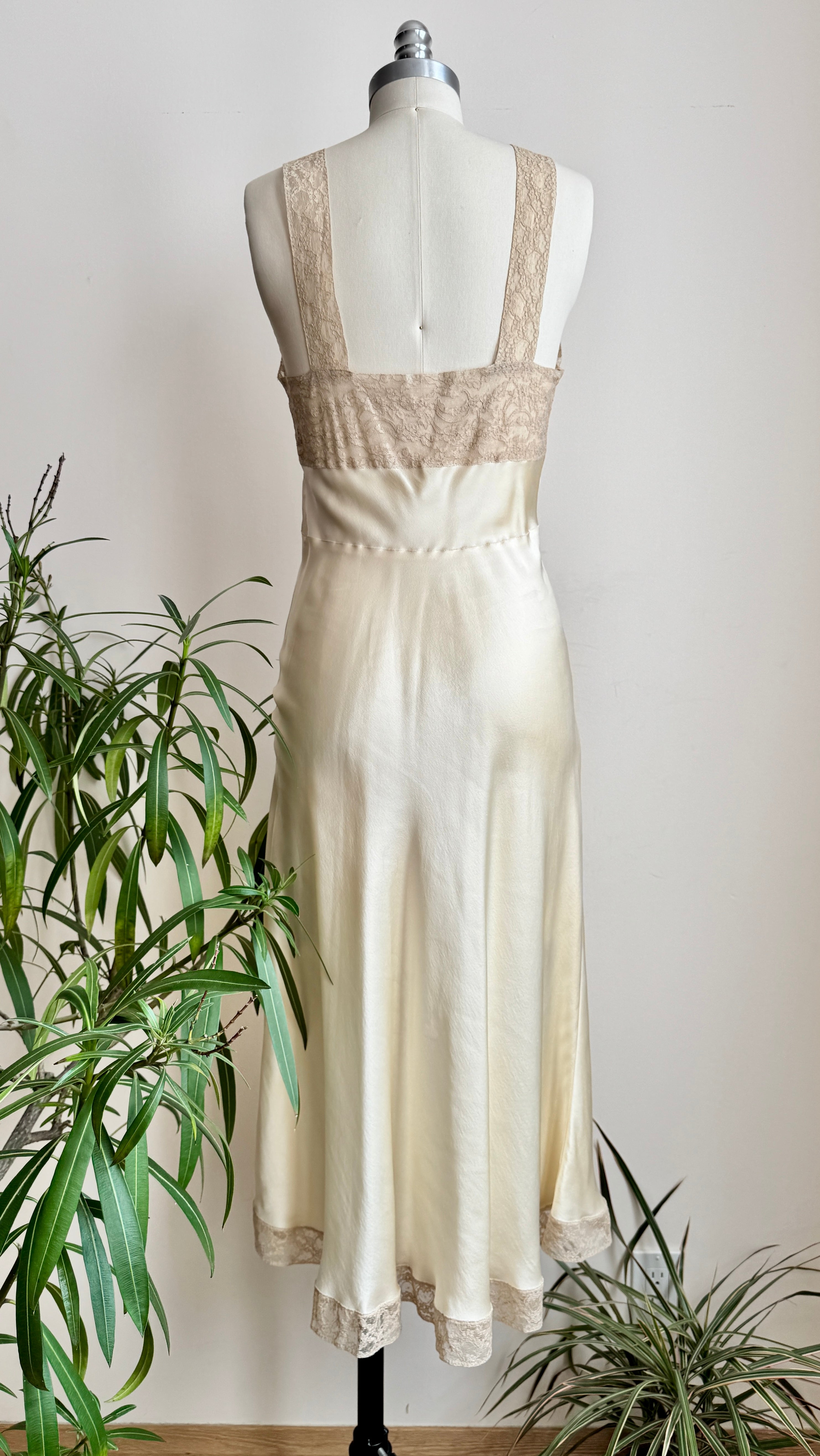 NWT Vintage 1940s Heavenly Silk Lingerie by FISCHER Bias Cut Cream Silk Crepe and Alecon Lace Slip Dress New with Tags size 4 S 34