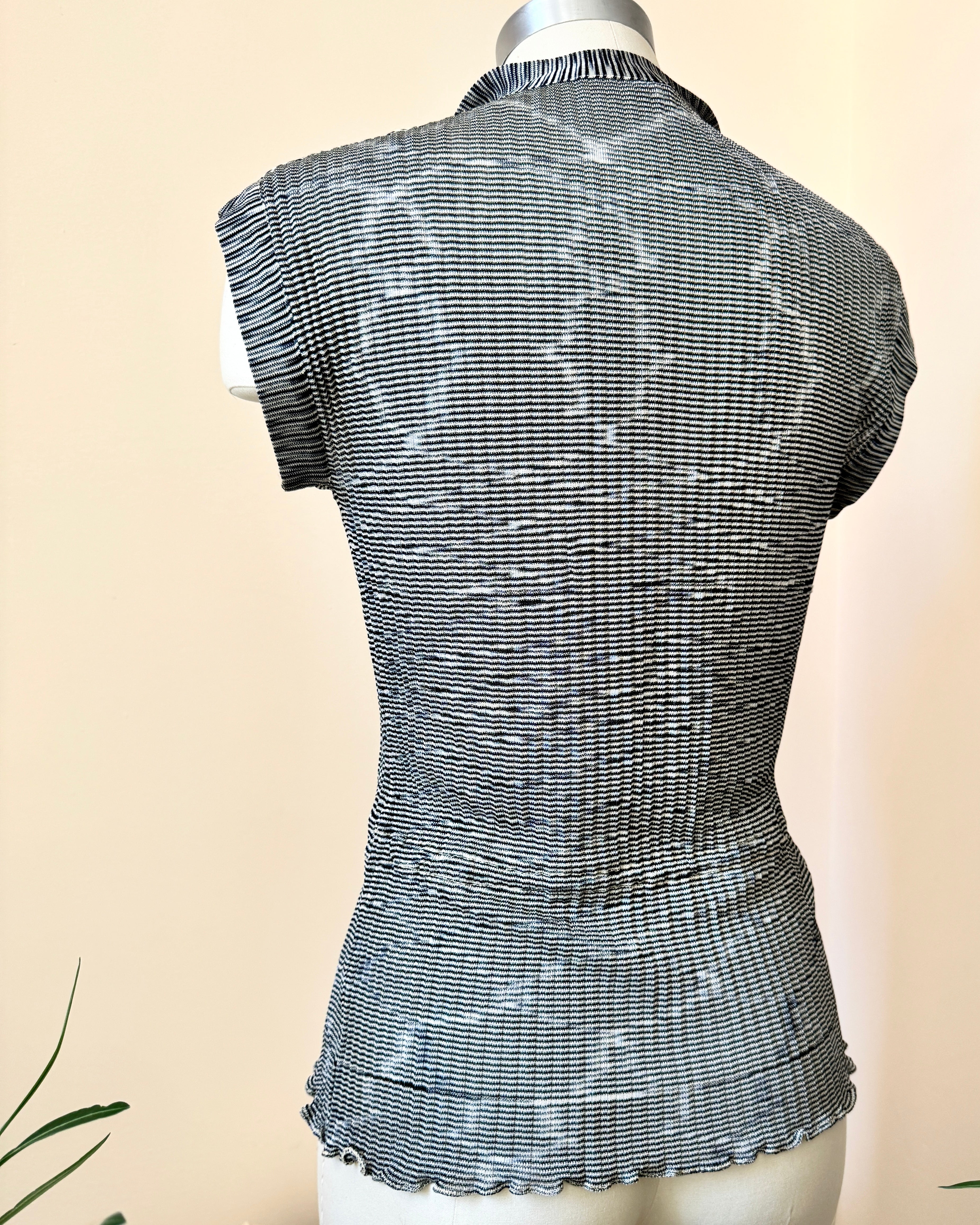Vintage 1970s MISSONI Black and White Space Dye Knit Jersey Cap Sleeve Top Henley Made in Italy M
