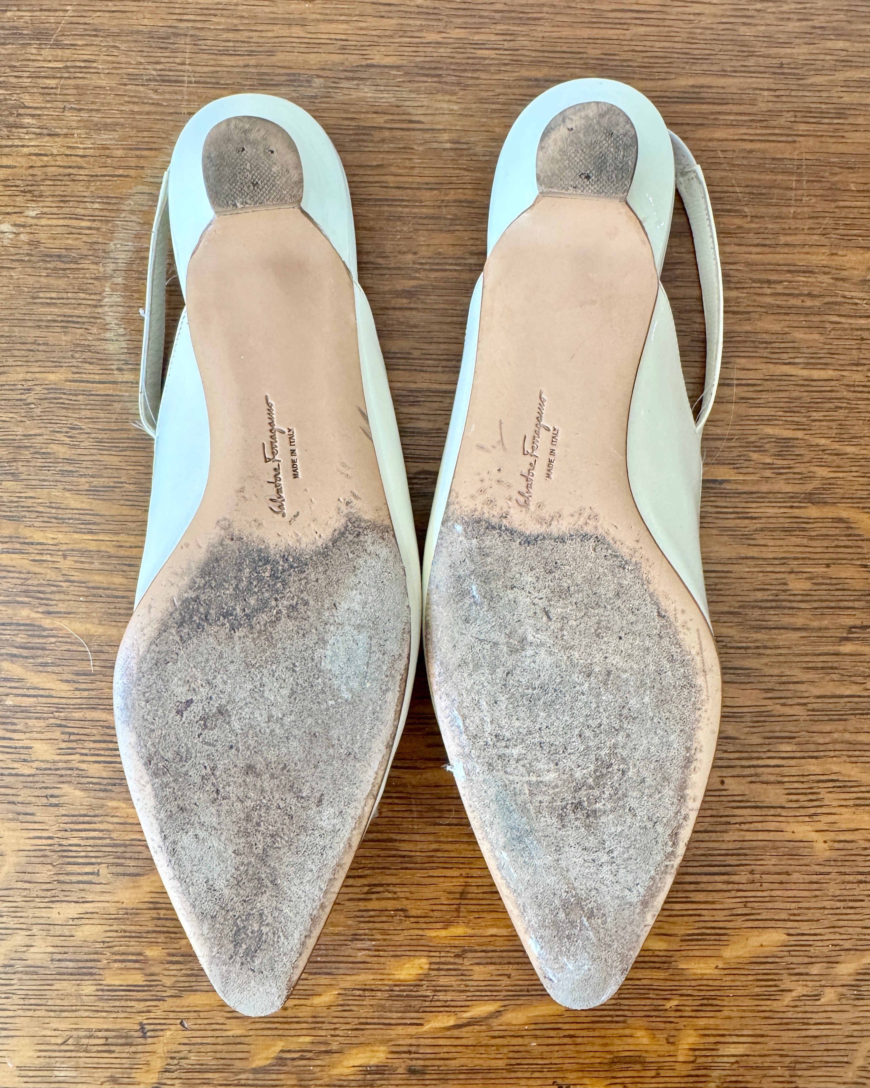 Size 8 1/2 B  / Vintage 1990s SALVATORE FERRAGAMO White Patent Leather Pointed Toe Sling Back Pumps with Plastic Bow and Silver Tone Buckle