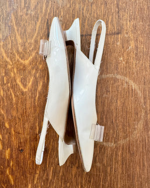 Size 8 1/2 B  / Vintage 1990s SALVATORE FERRAGAMO White Patent Leather Pointed Toe Sling Back Pumps with Plastic Bow and Silver Tone Buckle