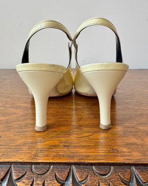 Vintage 1990s SALVATORE FERRAGAMO Cream Patent Leather Round Toe Sling Back Heels Shoes with Belt Buckle Size 8.5 B