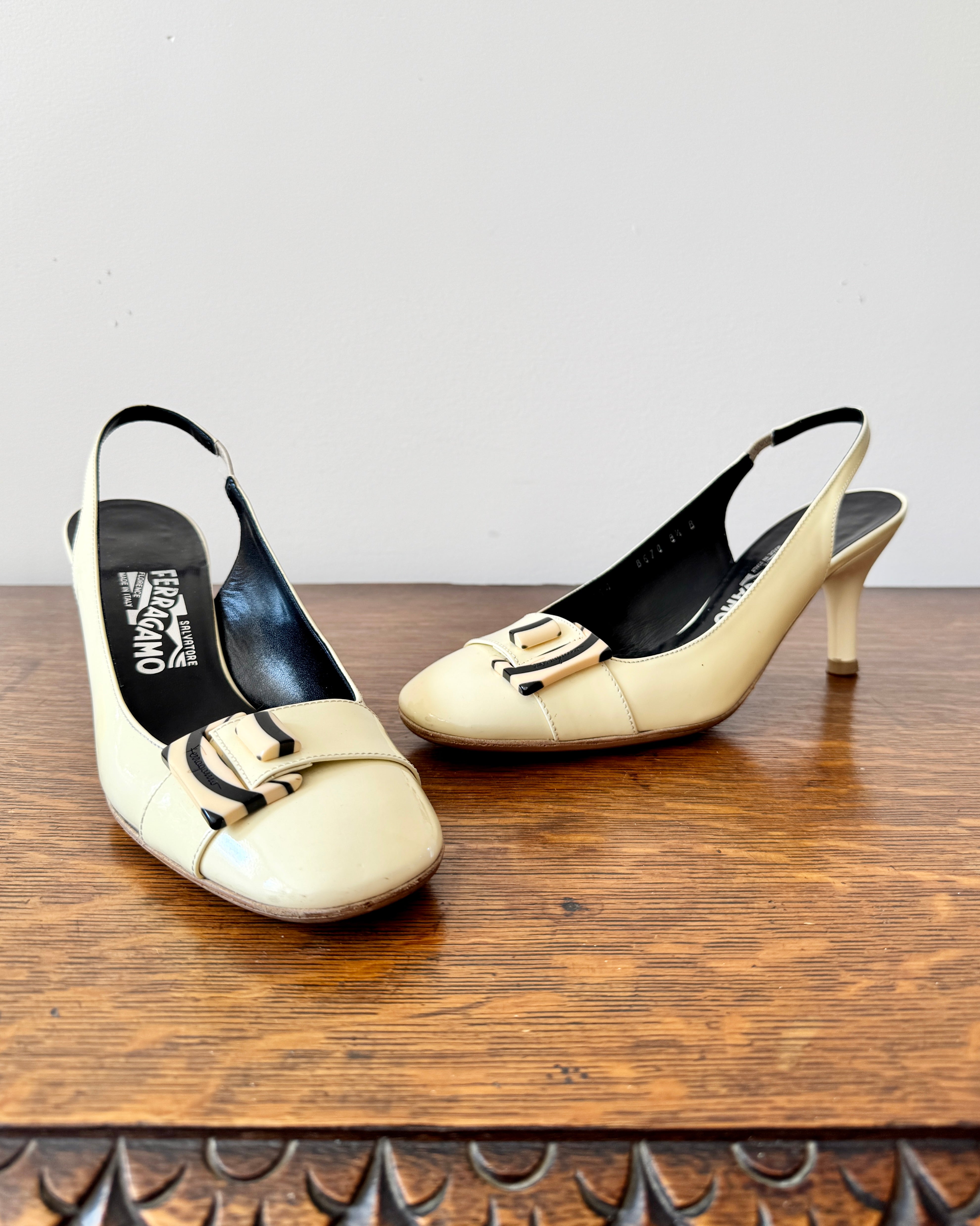 Vintage 1990s SALVATORE FERRAGAMO Cream Patent Leather Round Toe Sling Back Heels Shoes with Belt Buckle Size 8.5 B