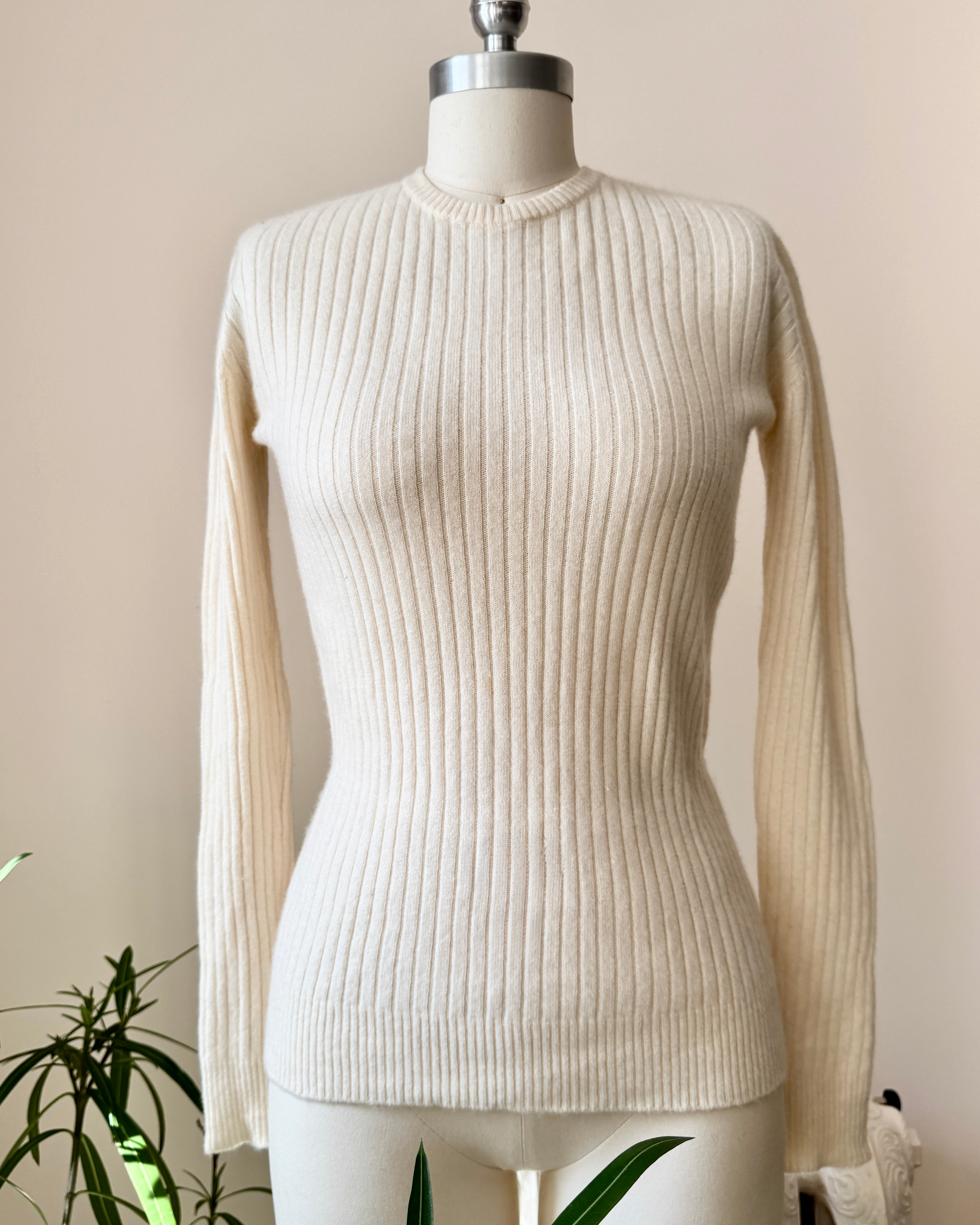 Vintage HOGG of HAWICK for Bond Street Boutique Ltd Cream Rib Cashmere Crew Neck Sweater Made in Scotland Size S or SM