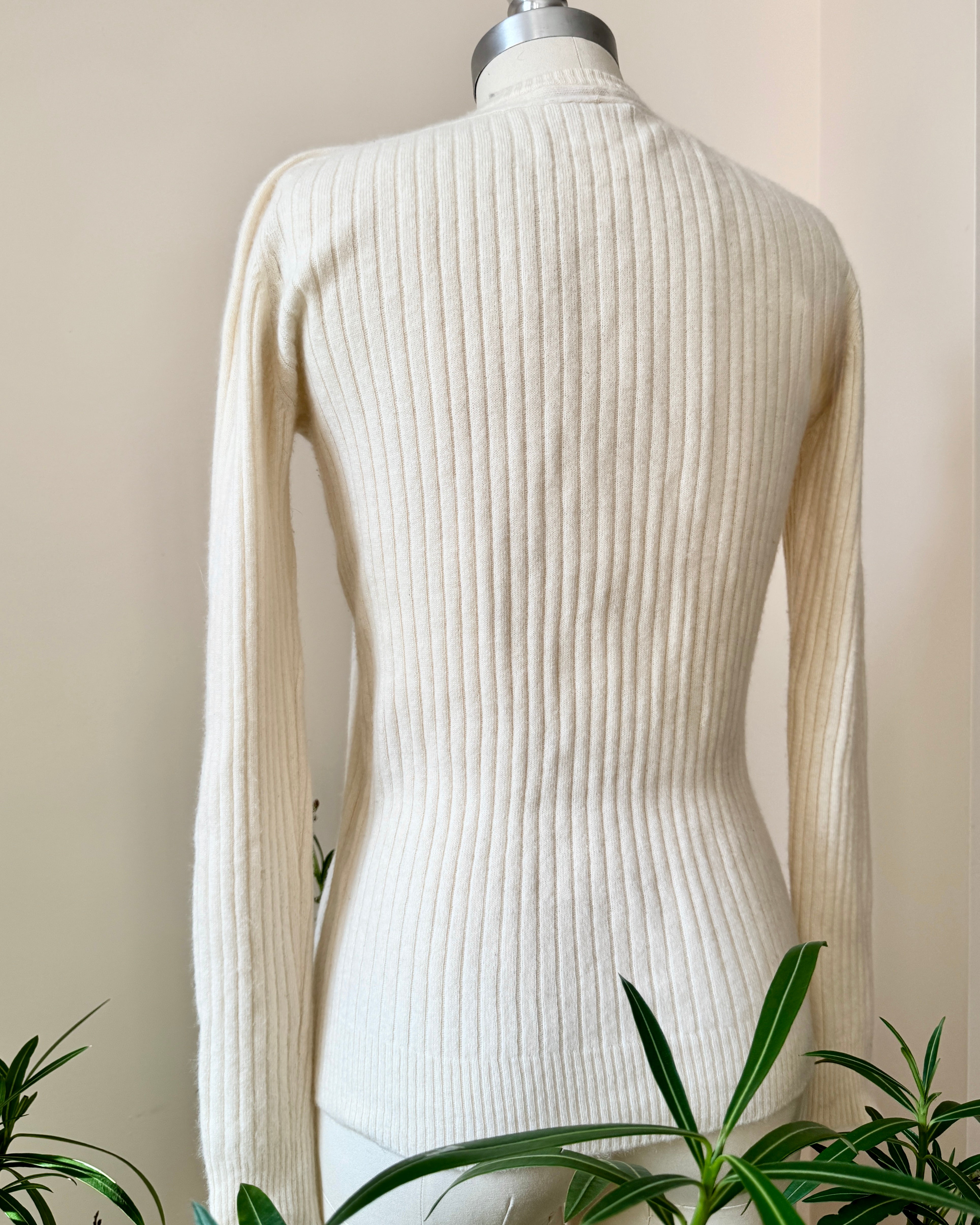 Vintage HOGG of HAWICK for Bond Street Boutique Ltd Cream Rib Cashmere Crew Neck Sweater Made in Scotland Size S or SM