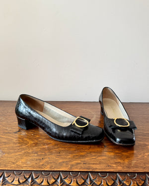 Vintage 1990s SALVATORE FERRAGAMO Garnir Black Croc Embossed Leather Square Toe with Bow and Block Heel Pumps Shoes Size 8.5B or 9