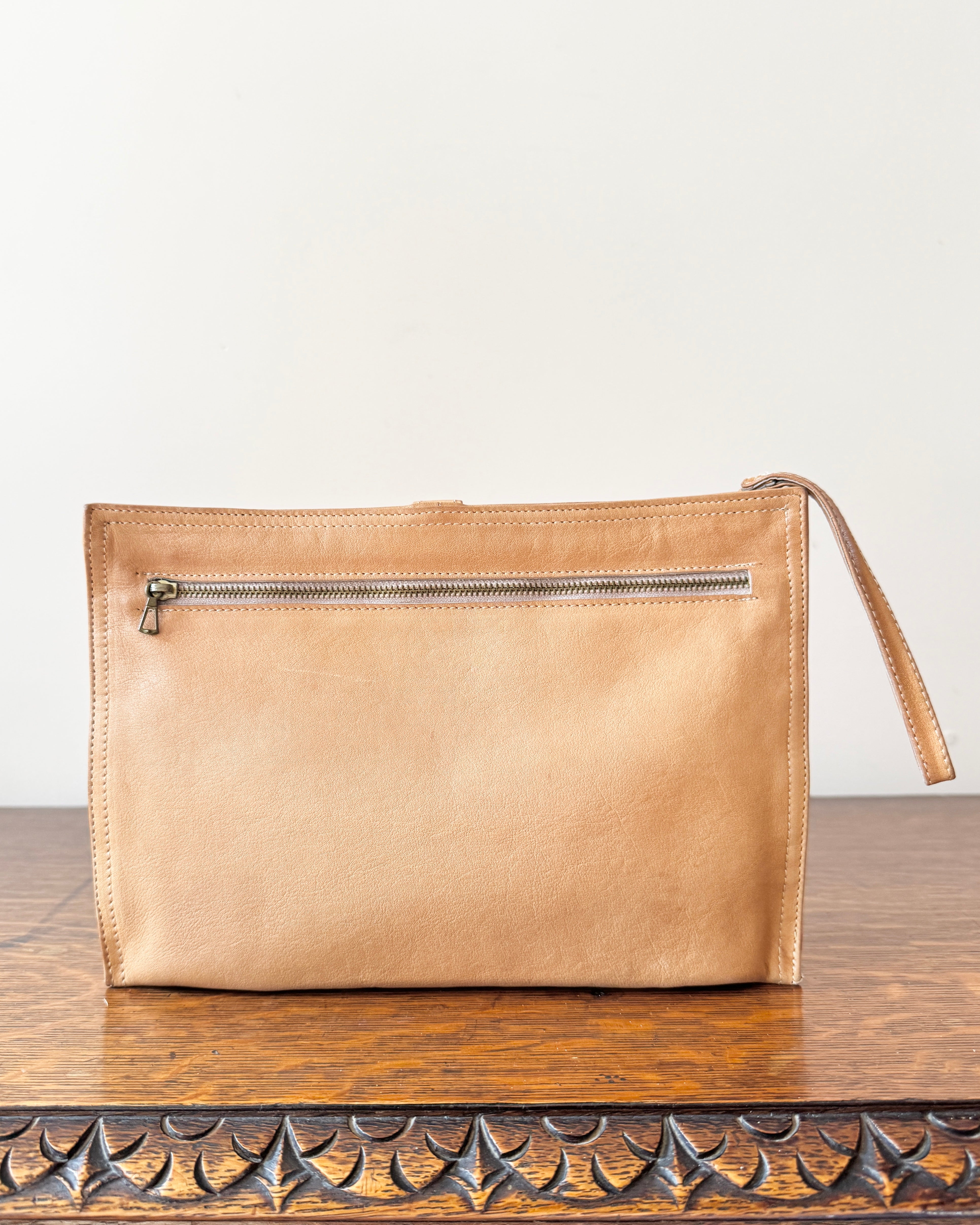 Vintage 1990s Bottega Veneta Mens Women's Natural Tan Leather Wrislet Clutch Organizer Made in Italy