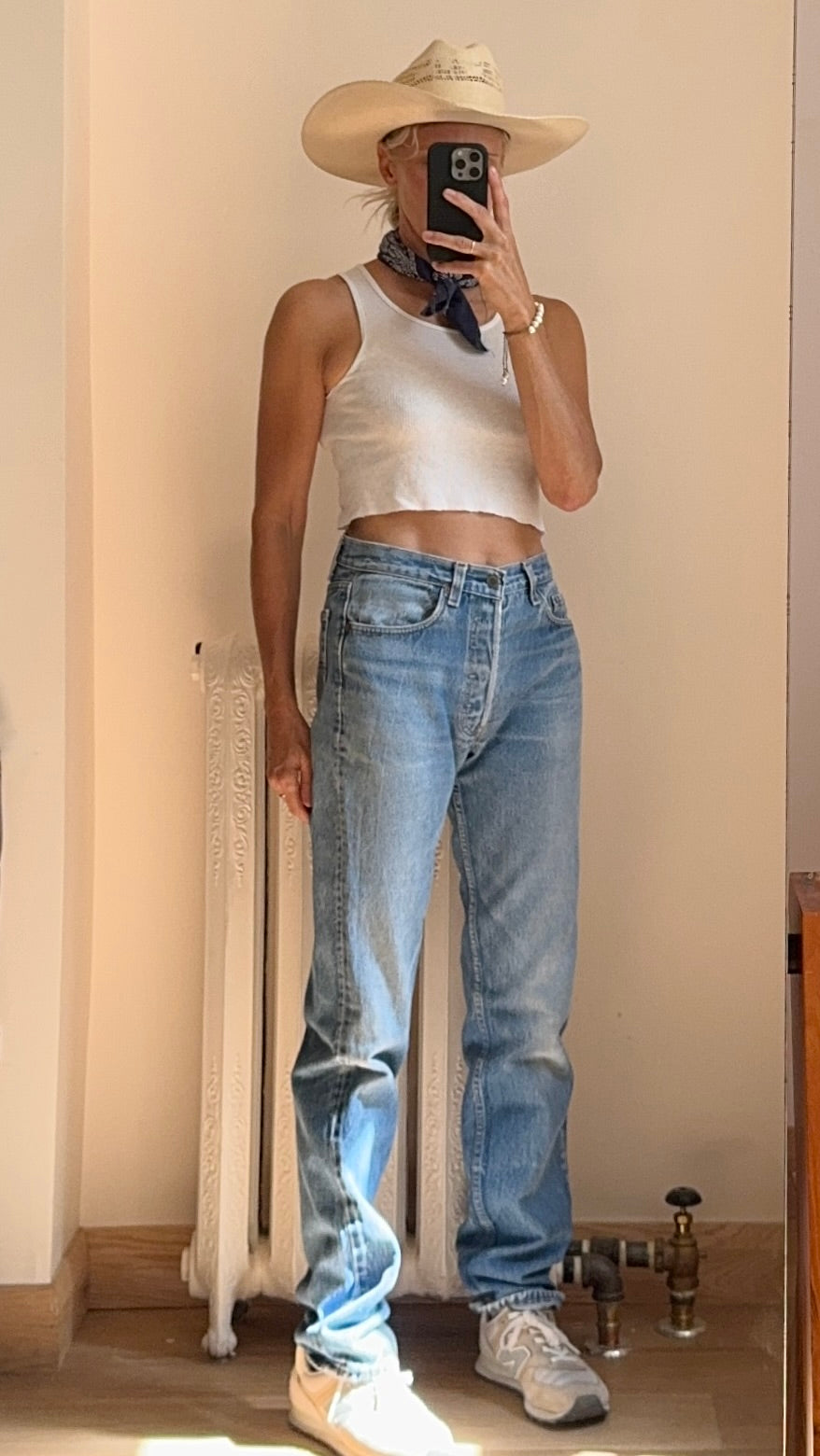 Vintage 1980s Levis 501 Button Fly Medium Wash Jeans size 30 Made in USA