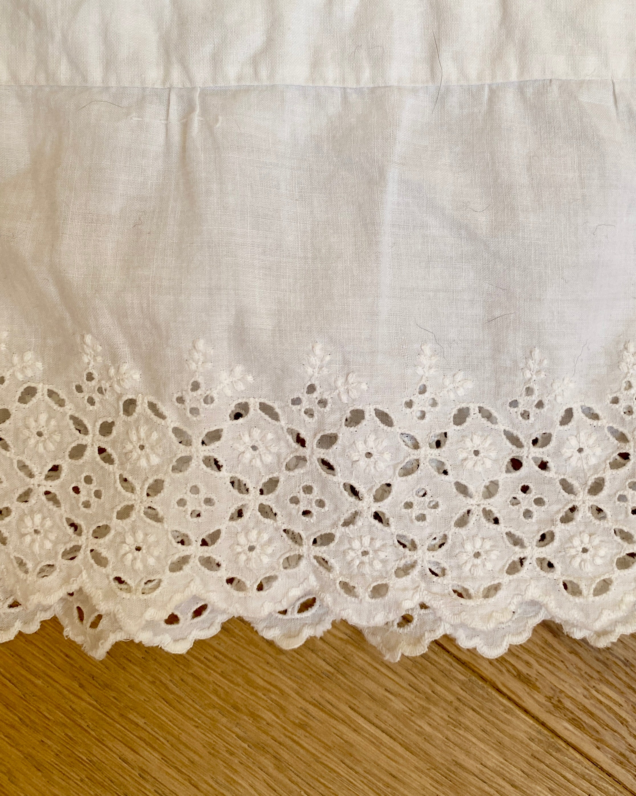 Antique Victorian Mid 1800s White Cotton Pantaloons Bloomers with Eyelet M