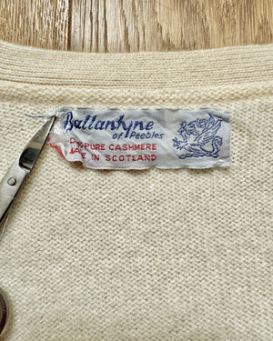 Vintage BALLANTYNE Cream 2ply Double ply 100% Cashmere Cardigan with Pockets and Gold tone Buttons Made in Scotland