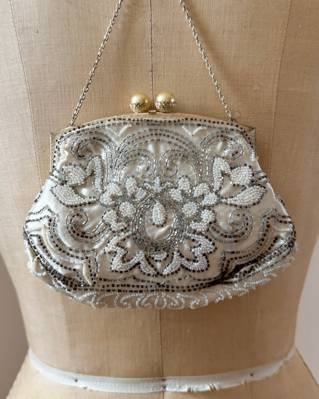 Vintage Silk Hand Beaded Evening GORWOOD Bag Wristlet Pearl Kiss Lock Made in France