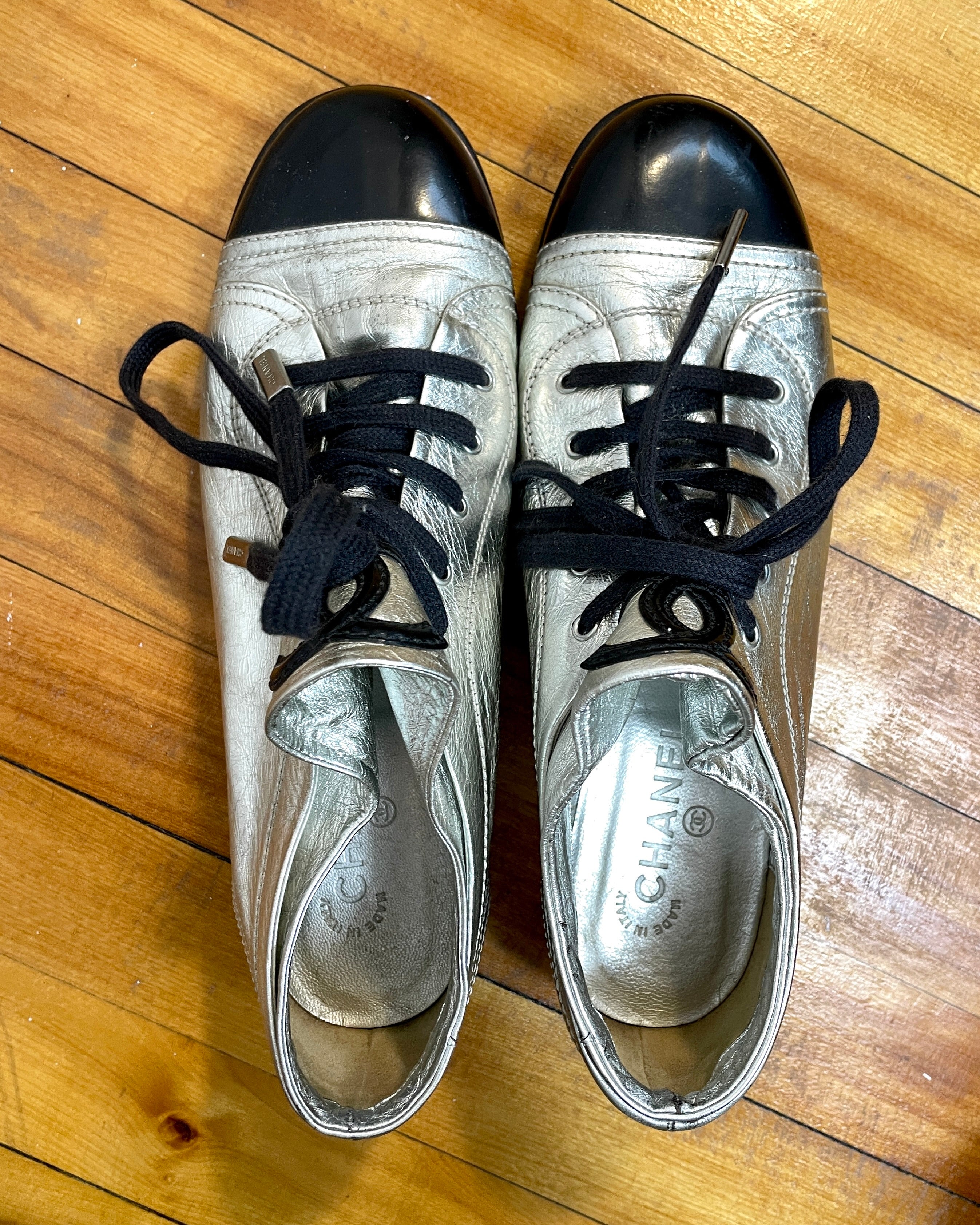 Vintage 2000s Chanel Silver and Black Leather Lace Up Shoes Fashion Sneakers with Cap Toe Size 40