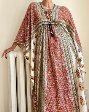 VINTAGE 1970s Indian Cotton Block Print Maxi Dress Caftan Dress with Angel Sleeves S M L