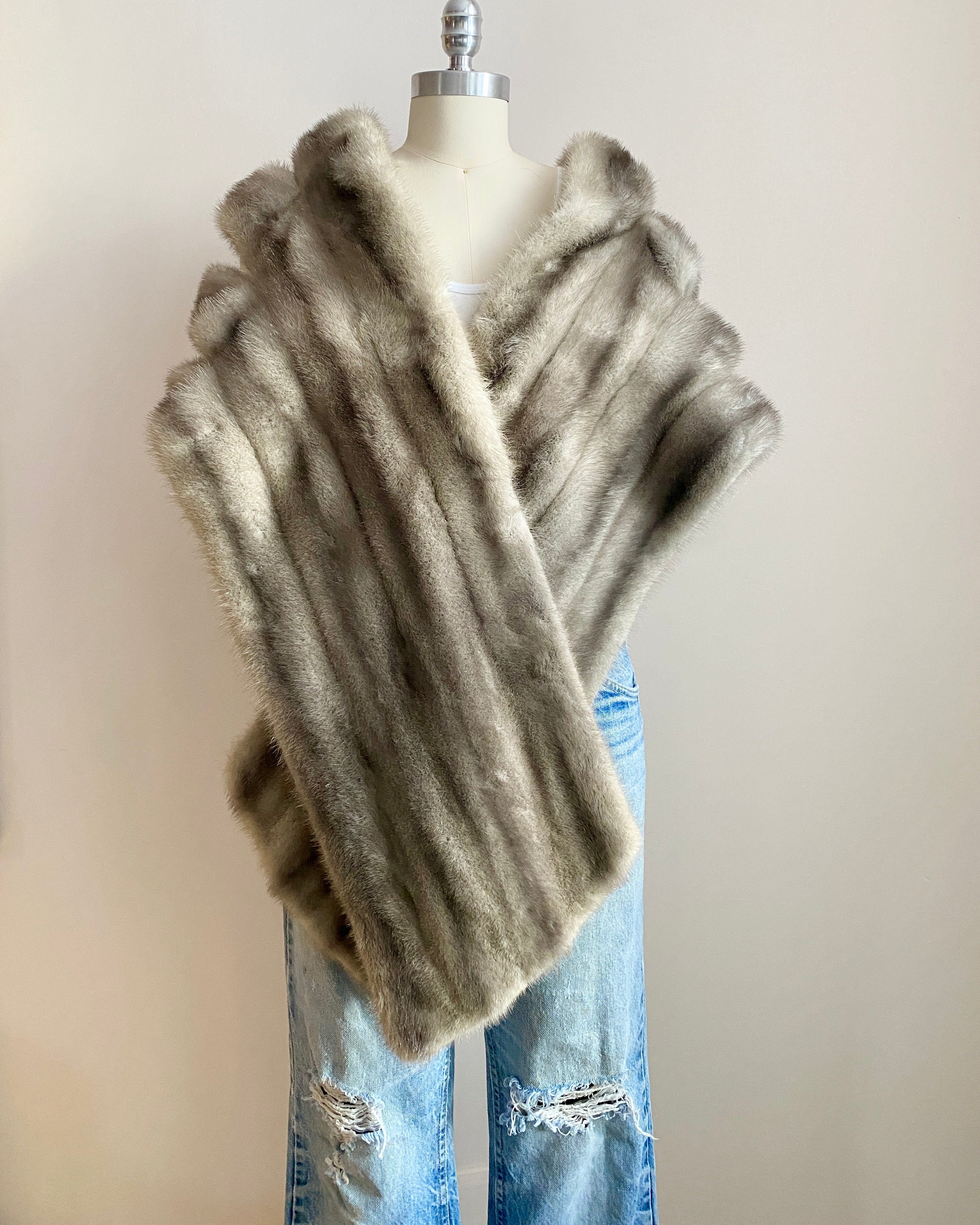 Vintage Mink Fur Shawl Stole Cape Jacket Silver / Lutetia / Aleutian
