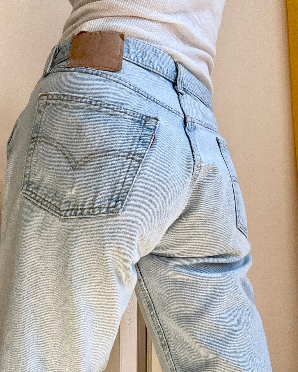 Vintage 90s Levis 501 Jeans Light Wash Straight Leg Made in USA size 32