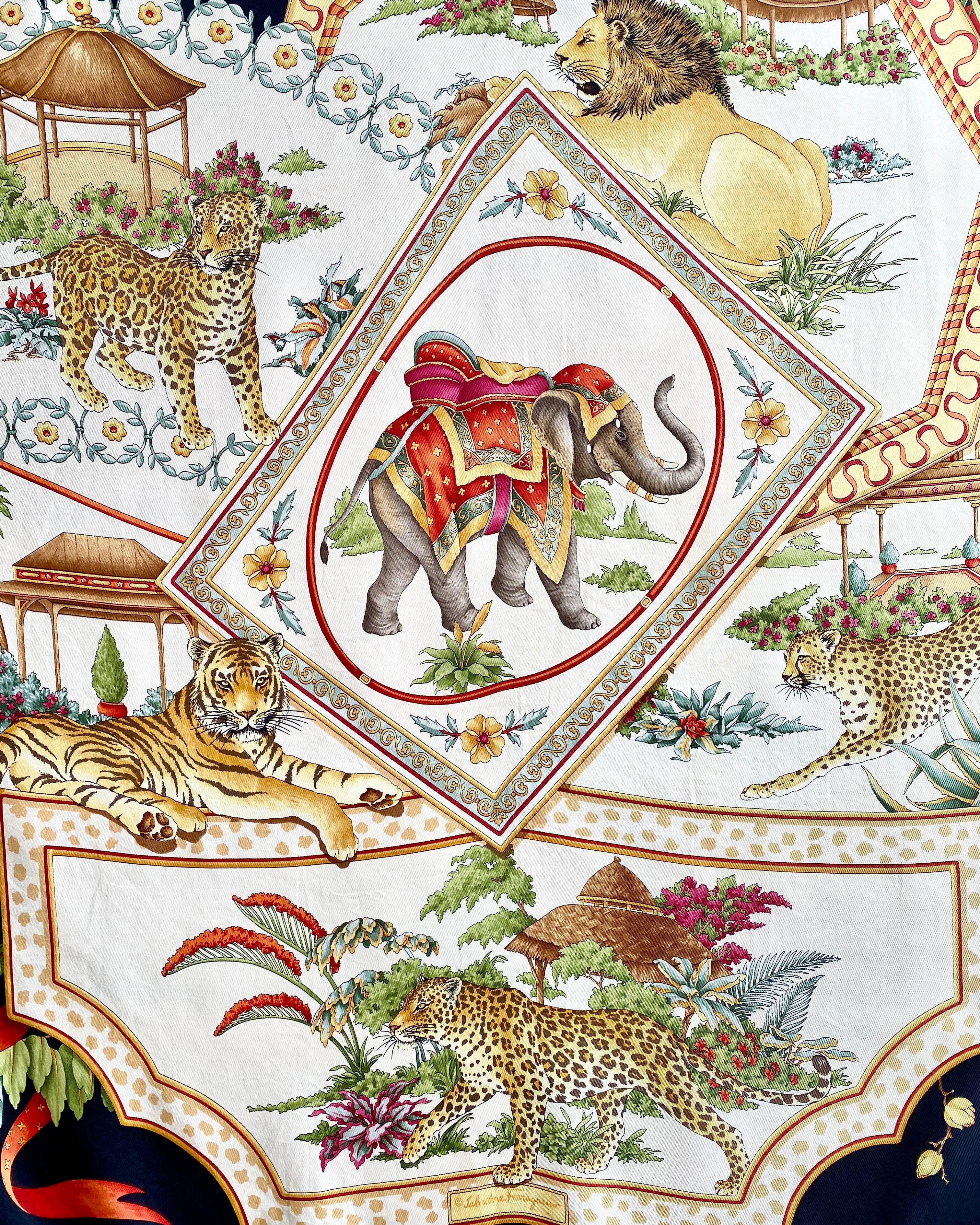 Vintage Salvatore Ferragamo Silk Twill Printed Wild Animal Cats Carre Scarf Shawl 34X34