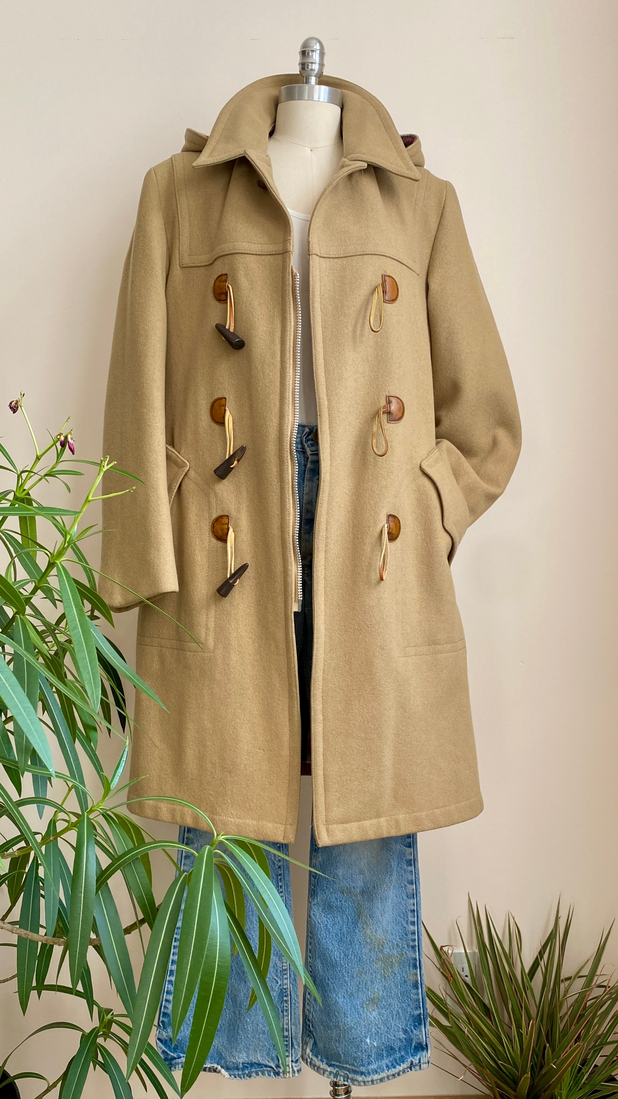 Vintage 1970s CROYDON Wool Tan Beige Duffle Coat With Toggles and Detachable Hood M