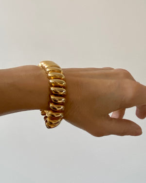 Vintage 1980s Costume Jewelry Gold Tone Link Snake Bracelet