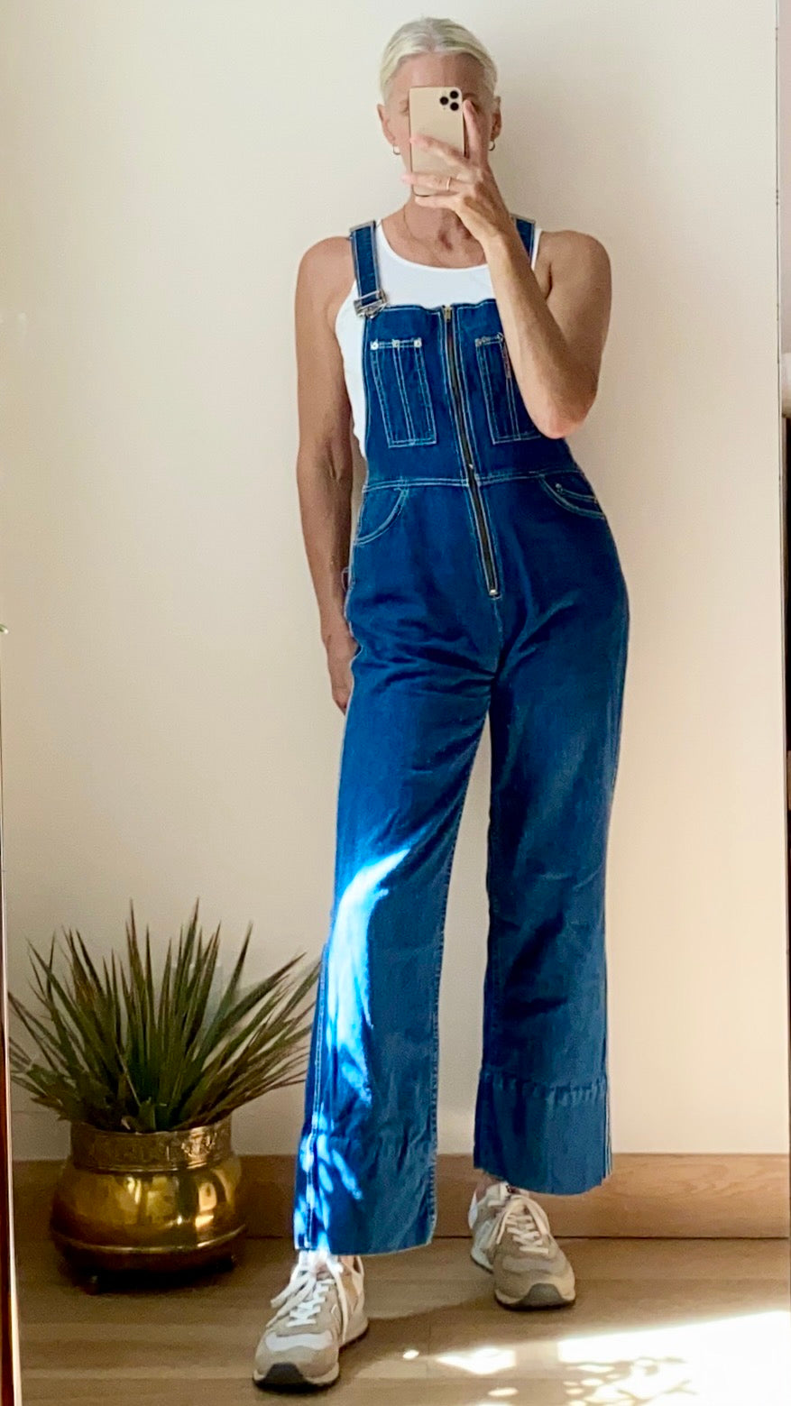 Vintage 1970s Dark Wash with White Stitching Zip Up Overalls M