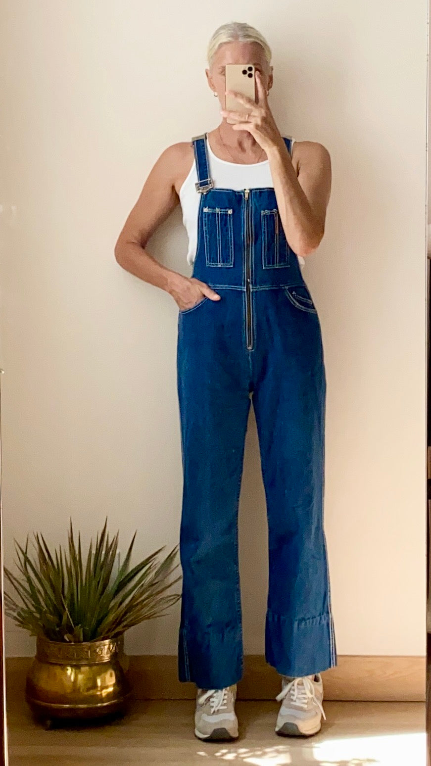 Vintage 1970s Dark Wash with White Stitching Zip Up Overalls M