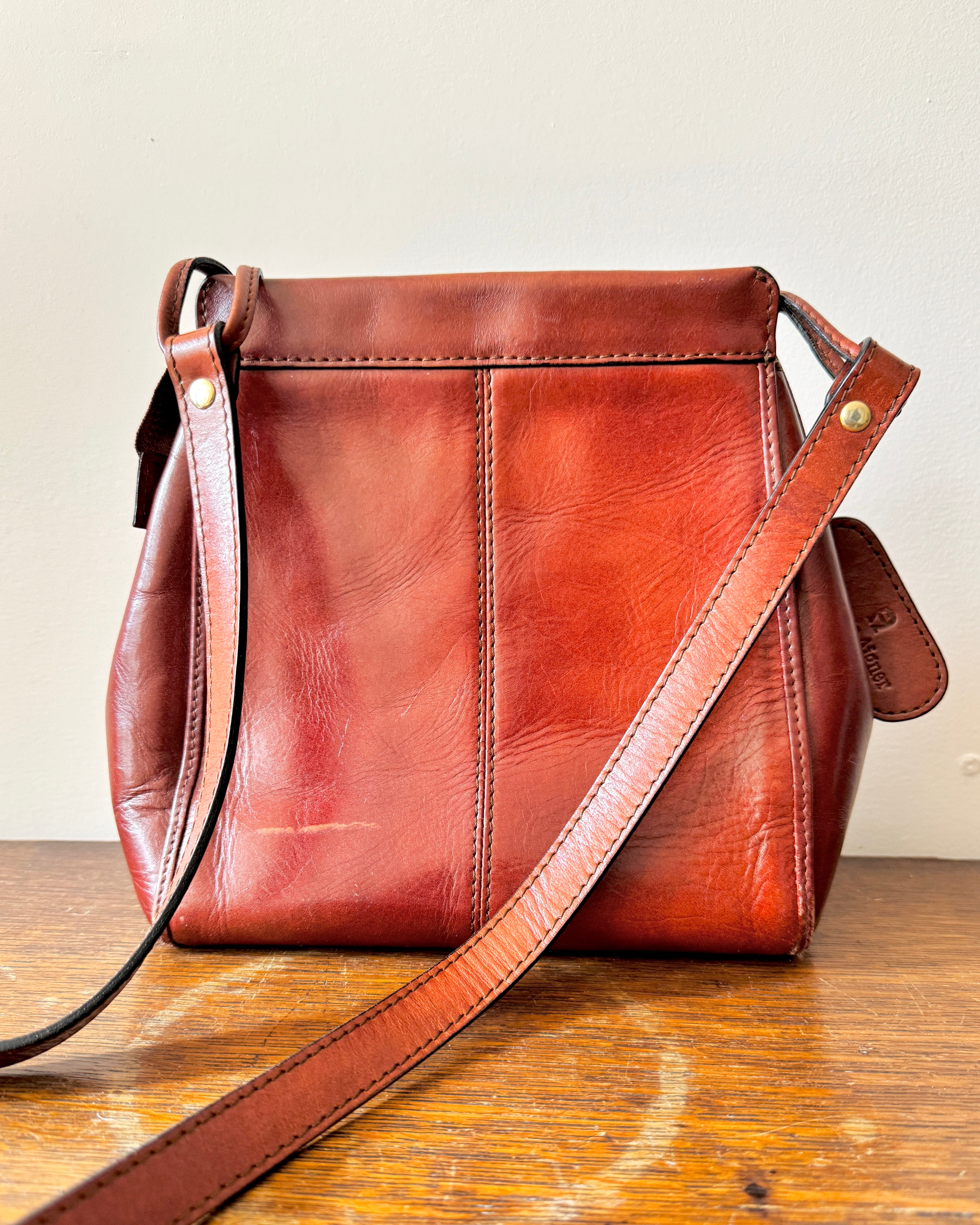 Vintage Etienne Aigner Tan Leather Basket Weave Shoulder Cross Body Bag