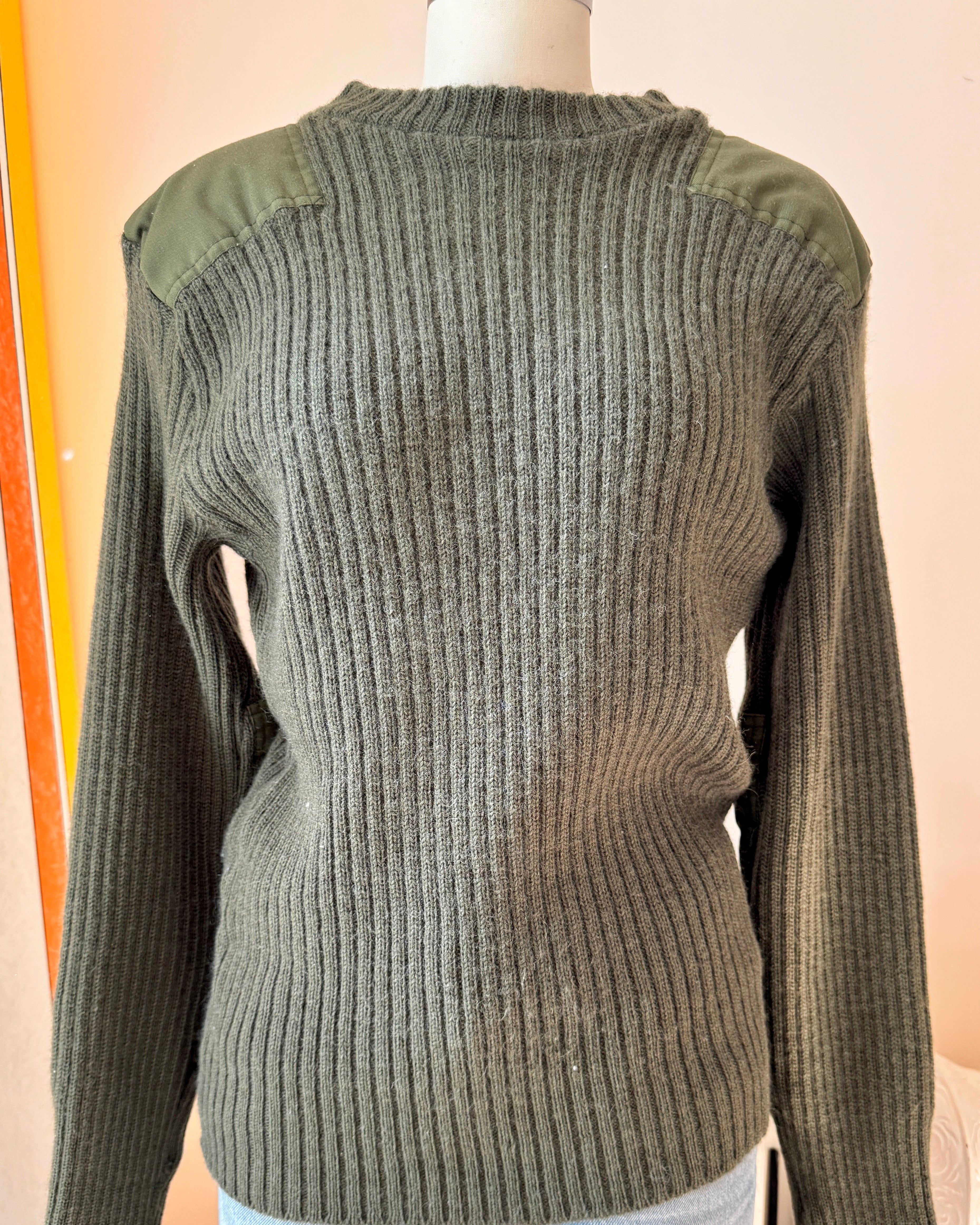 Vintage Military British Brigade Quartermaster Woolly Pully Sweater Jumper with Patches: 1970s 44 Made in England