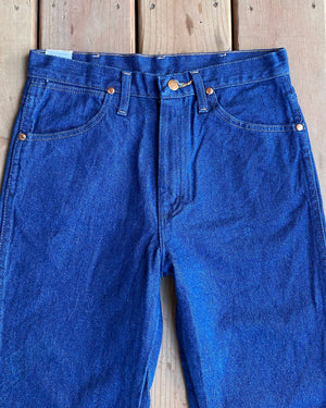 Vintage 1990s Deadstock Bootcut Cut Wrangler Raw Dark Blue Wash Jeans size 29