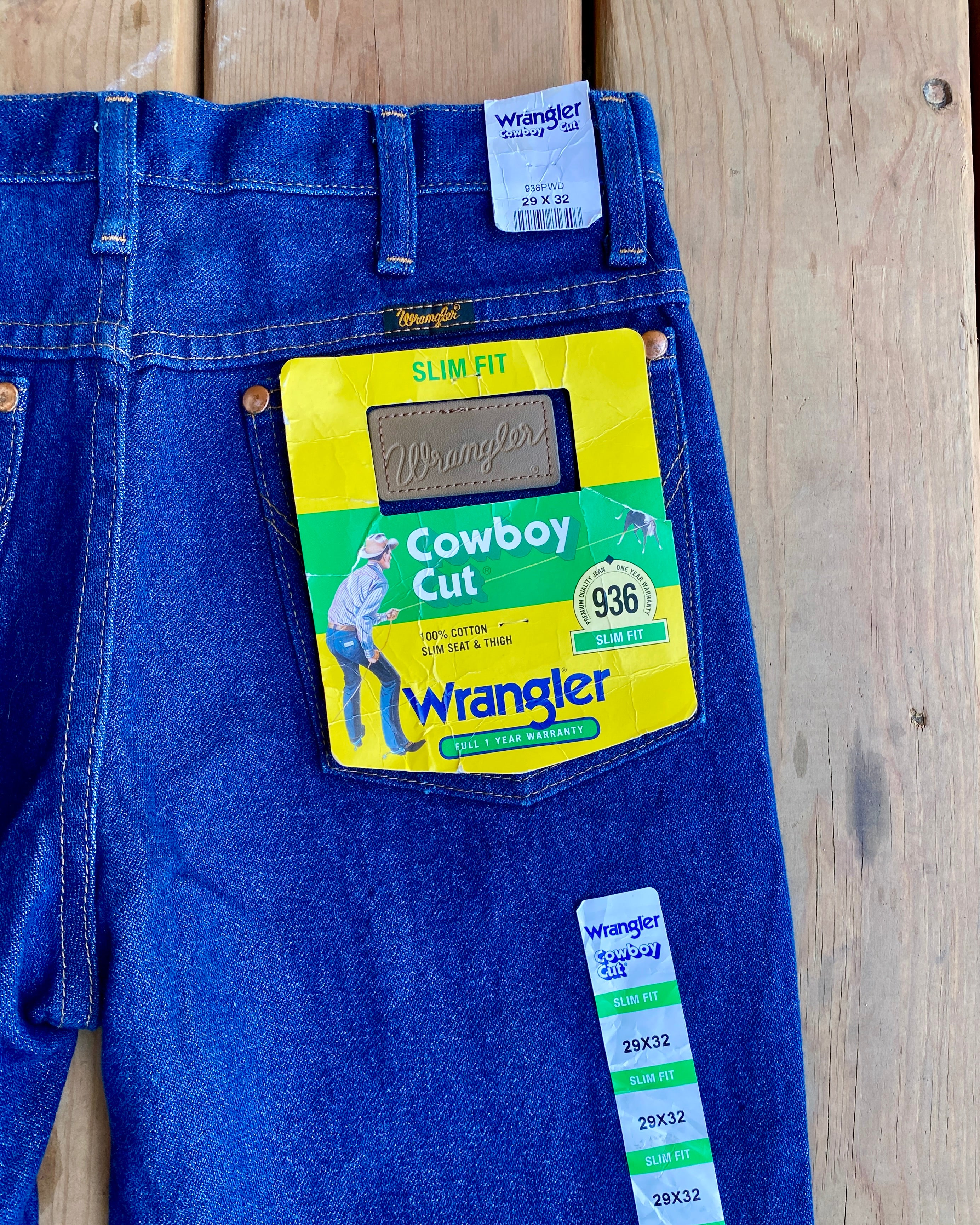 Vintage 1990s Deadstock Cowboy Cut Wrangler Raw Dark Blue Wash Jeans size 29