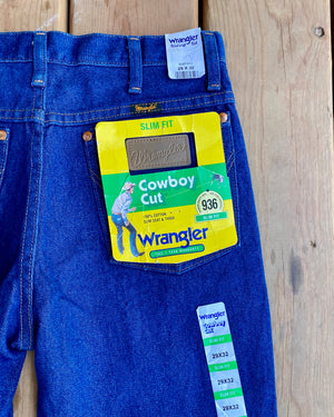 Vintage 1990s Deadstock Bootcut Cut Wrangler Raw Dark Blue Wash Jeans size 29