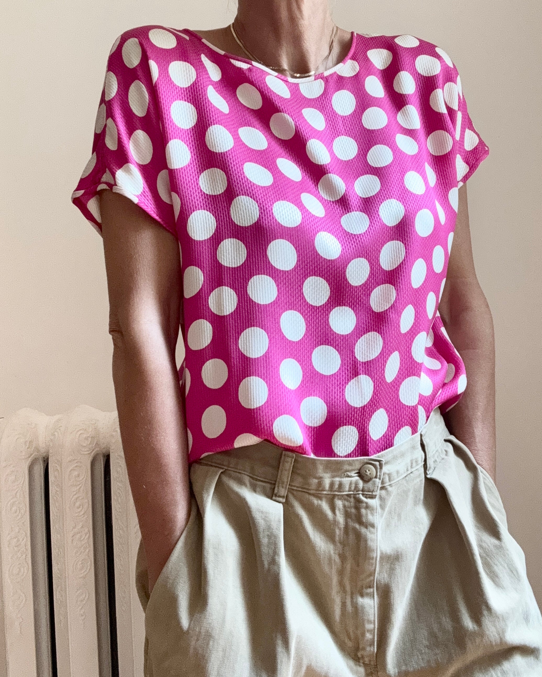 Vintage 1980s PARALLELE by EMANUEL UNGARO 100% Silk Hot Pink and Ivory Polka Dot Short Sleeve Blouse Size M or L