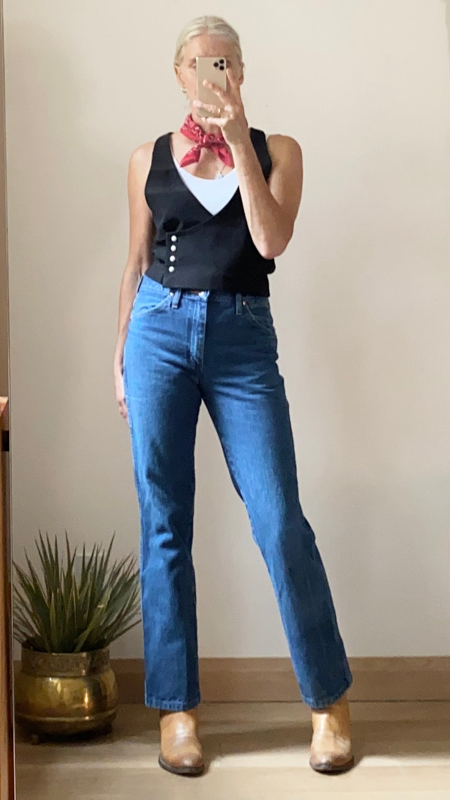 Vintage Wrangler Dark Blue Wash Jeans size 29 or 30