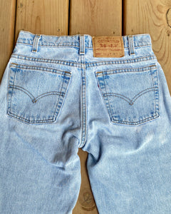 Vintage 1980s Levis 550 Light Wash Jeans size 27 Made in USA