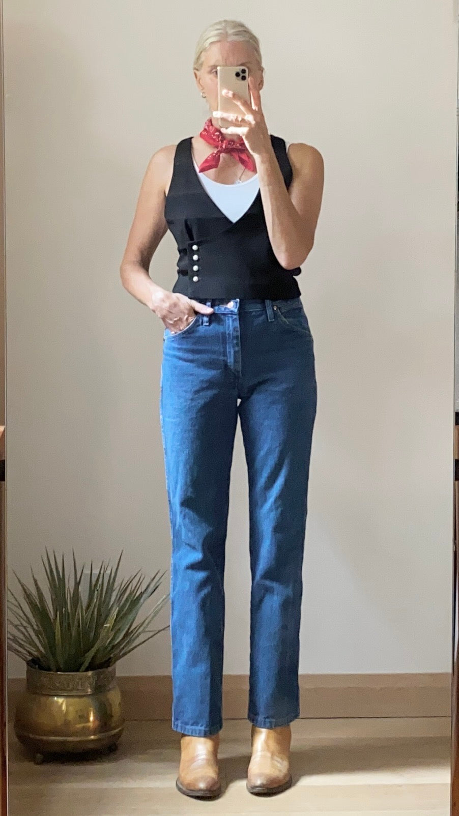 Vintage Wrangler Dark Blue Wash Jeans size 29 or 30