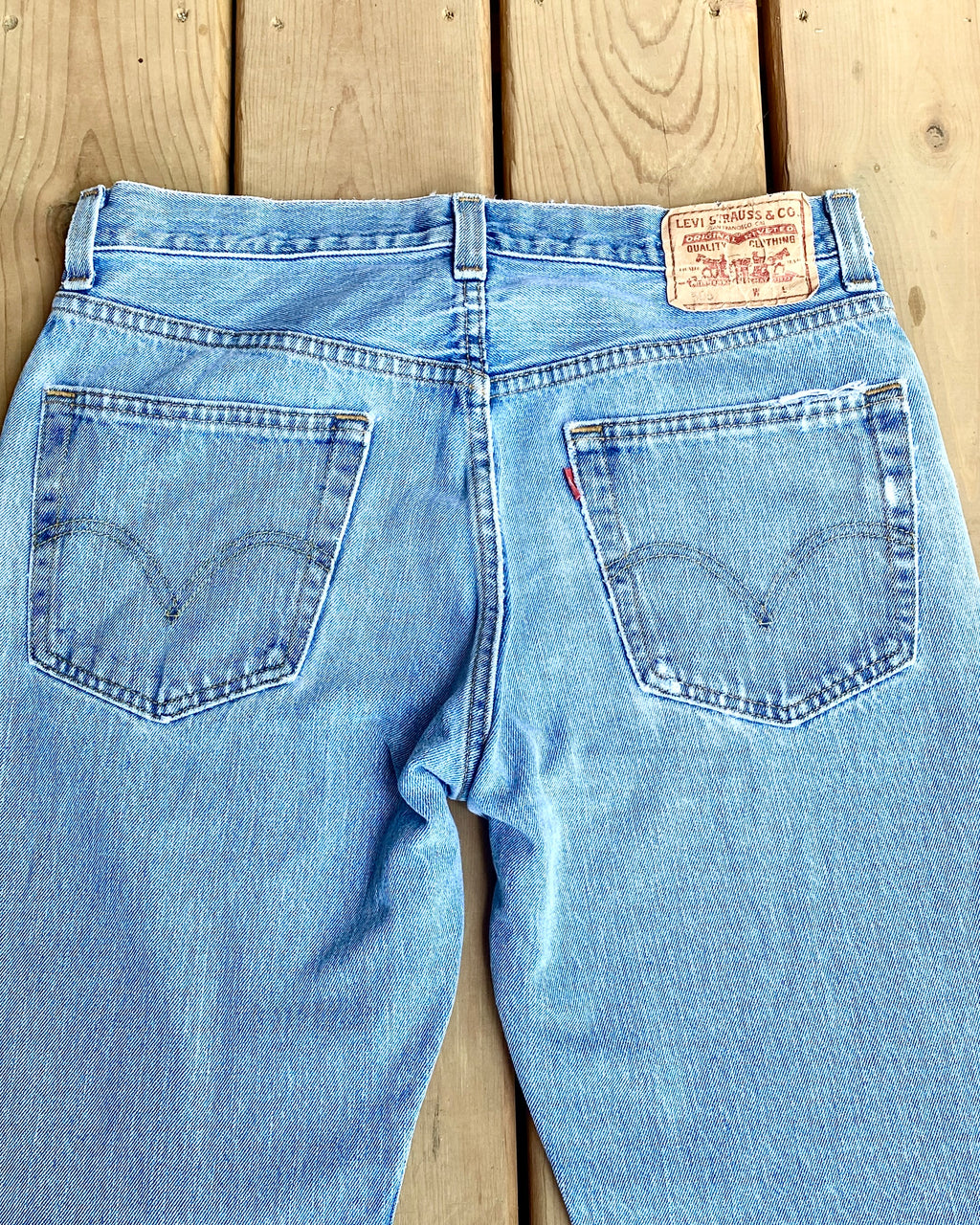 Vintage 1990s Levis 505 Regular Fit Light Wash Jeans size 33