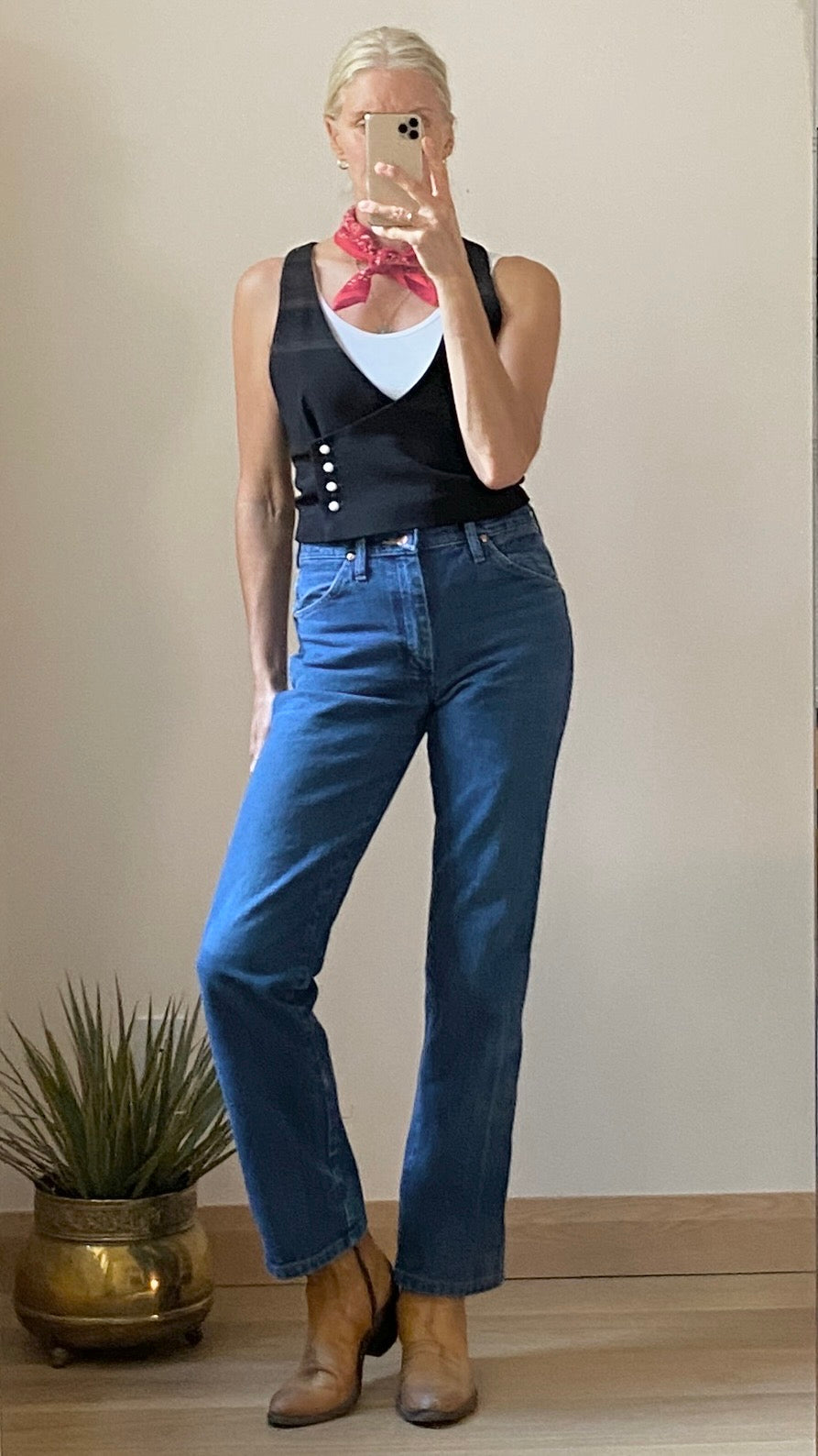 Vintage Wrangler Dark Blue Wash Jeans size 29 or 30