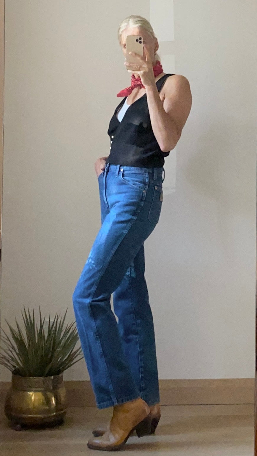 Vintage Wrangler Dark Blue Wash Jeans size 29 or 30