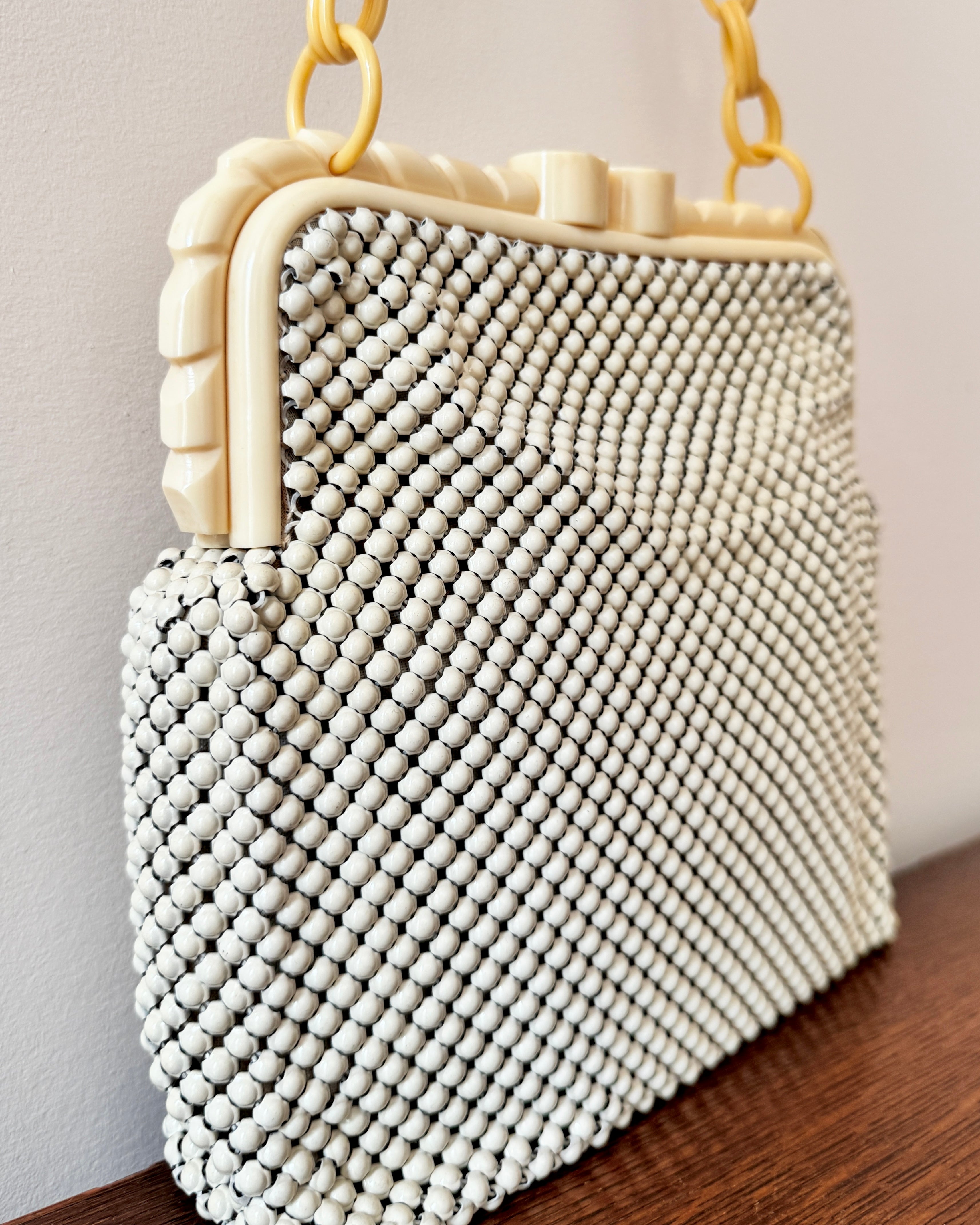 Vintage 1940s Whiting and Davis Cream Metal Mesh With Bakelite Clasp and Chain Handle Strap Handle Bag Made in USA