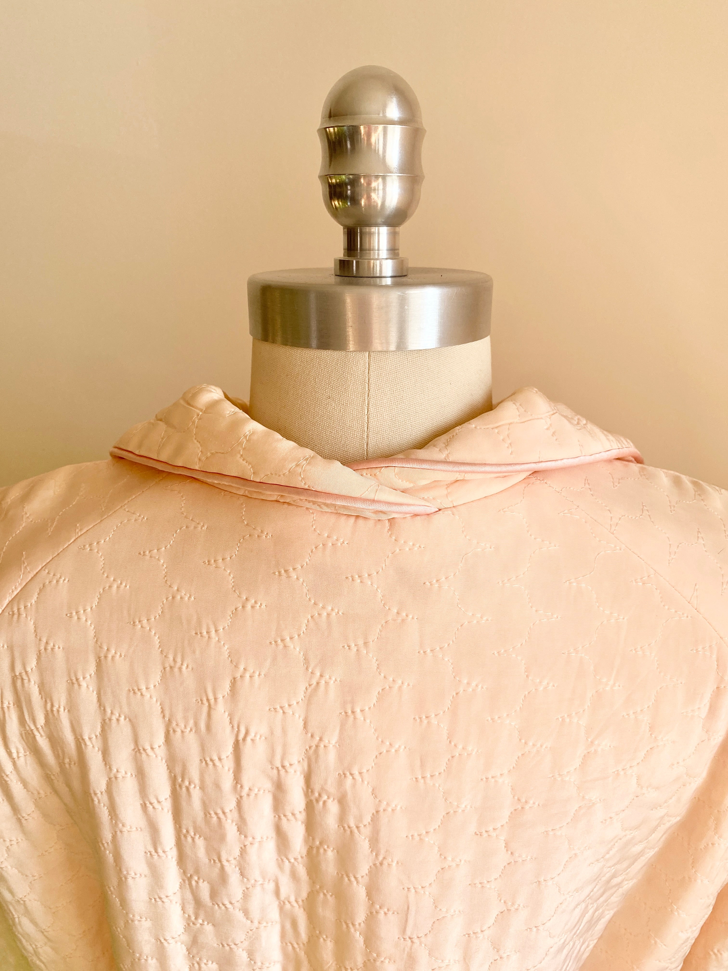 Vintage 1940s Beauty Form Satin Light Pink Peach Padded Quilted Bed Jacket with Kimono Bell Sleeves M or L