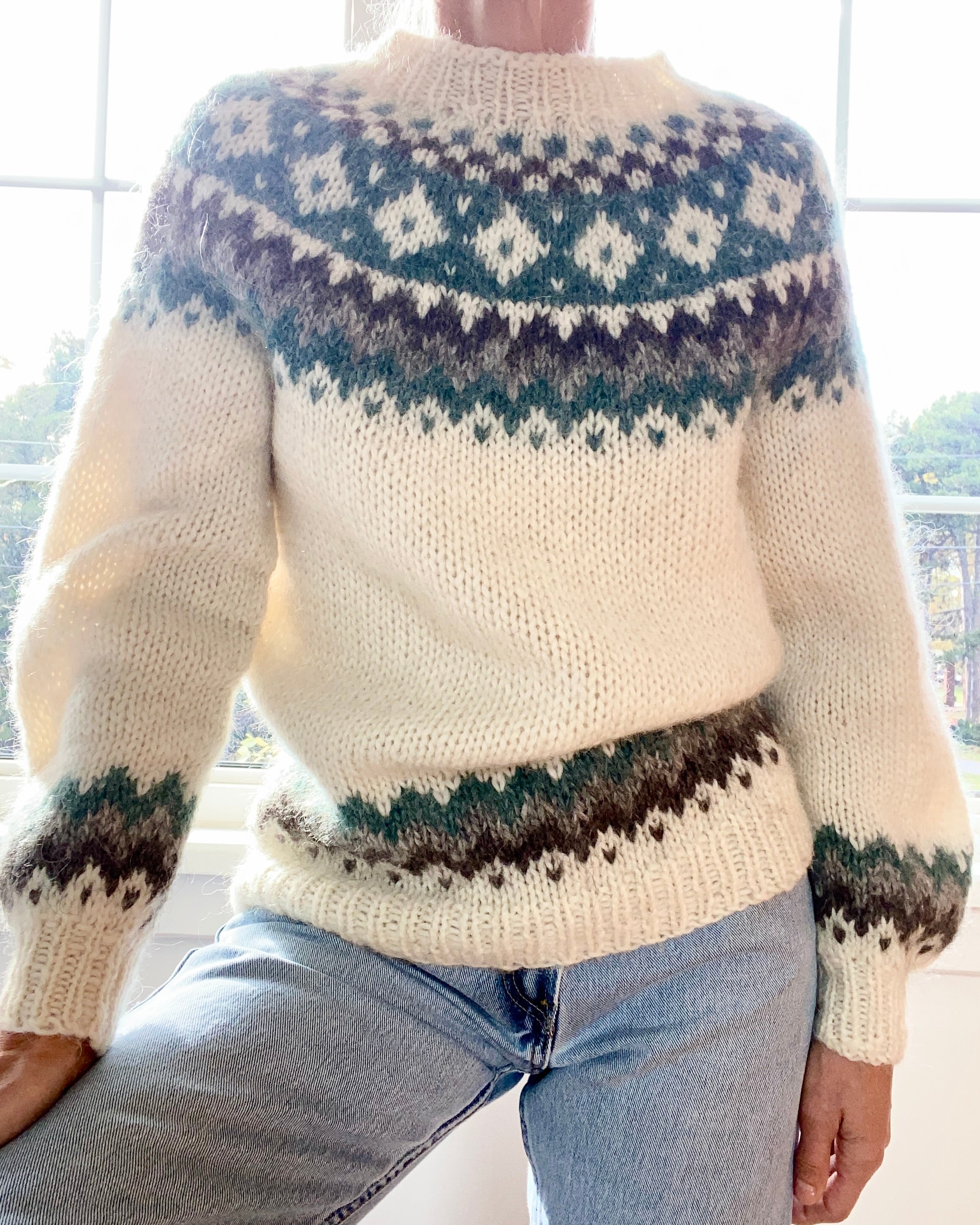 VINTAGE Hilda Icelandic Handknit Sweater Cream Green Brown