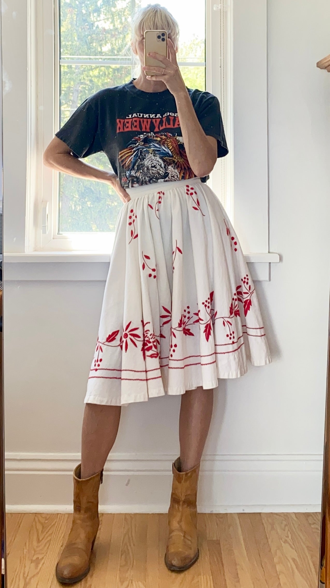 Vintage 1950s Full Circle Embroidered Skirt