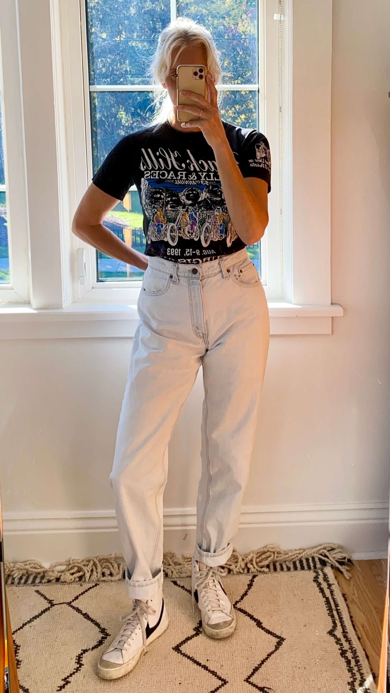 Vintage Levis 550 Light Wash Jeans size 32