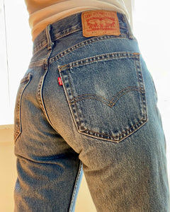 Vintage Levis 505 Medium Wash Jeans size 31