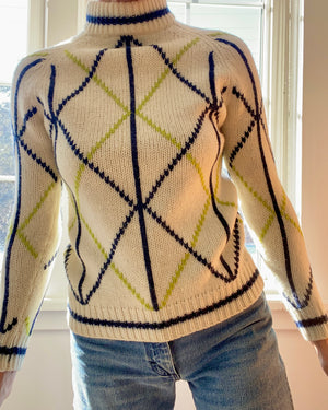Vintage 1960s Cream and Navy Argyle Ski Wool Mock Neck Sweater S