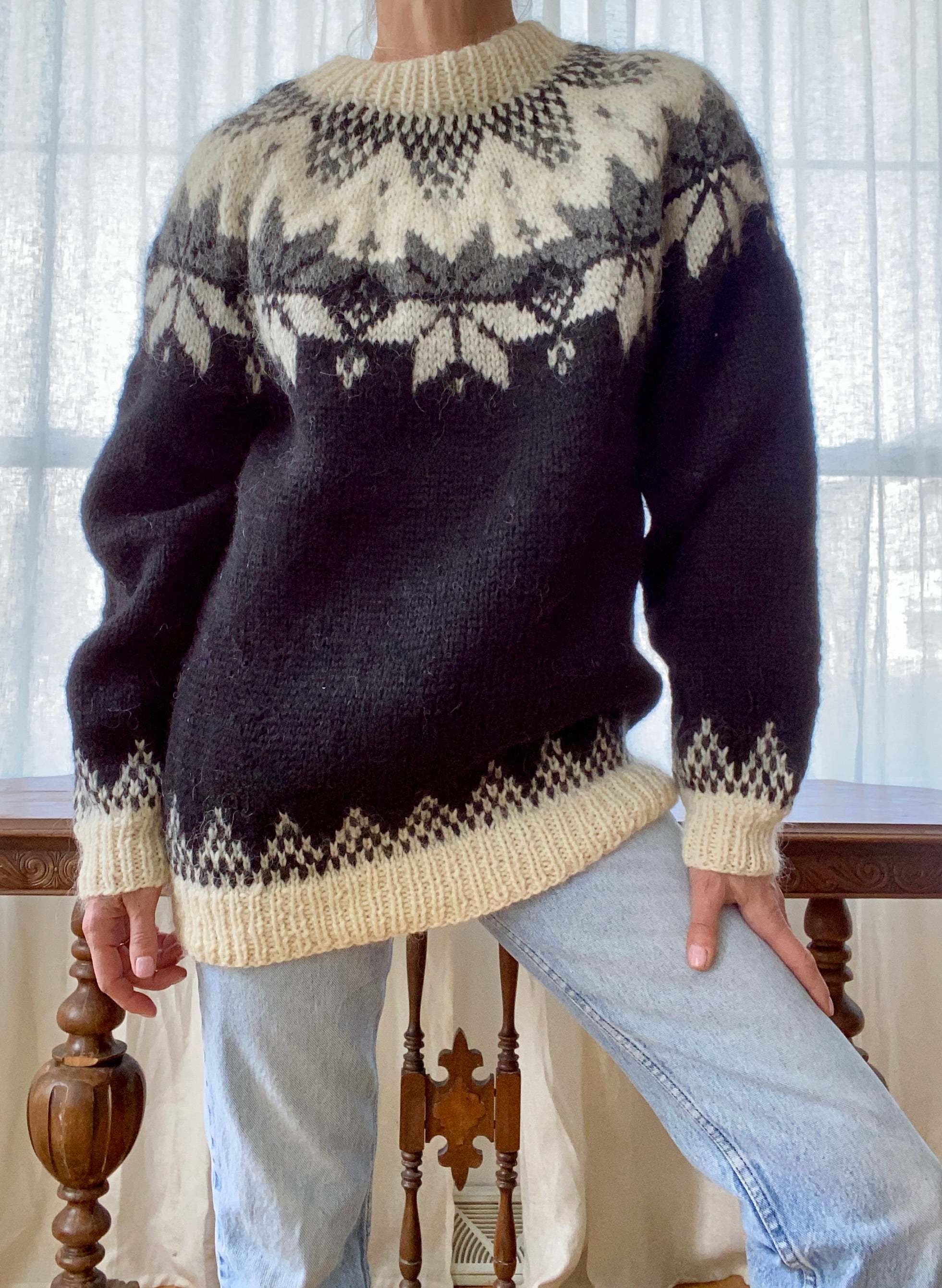Vintage Icelandic Lopi Fair Isle Black and Cream Sweater L XL