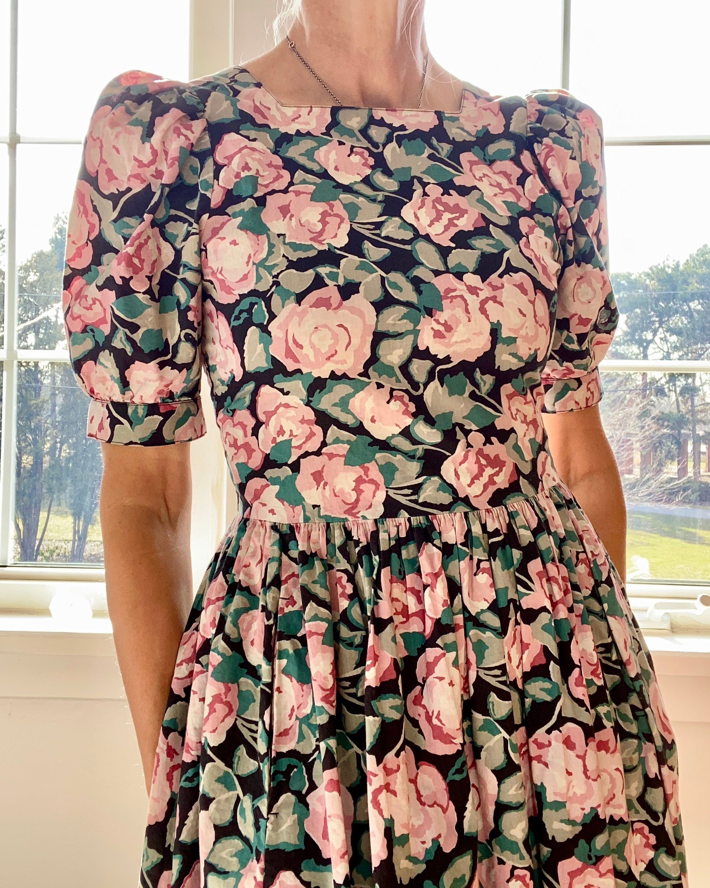 Vintage LAURA ASHLEY Black Floral Rose Cottagecore Puff Sleeve Dress 2 4