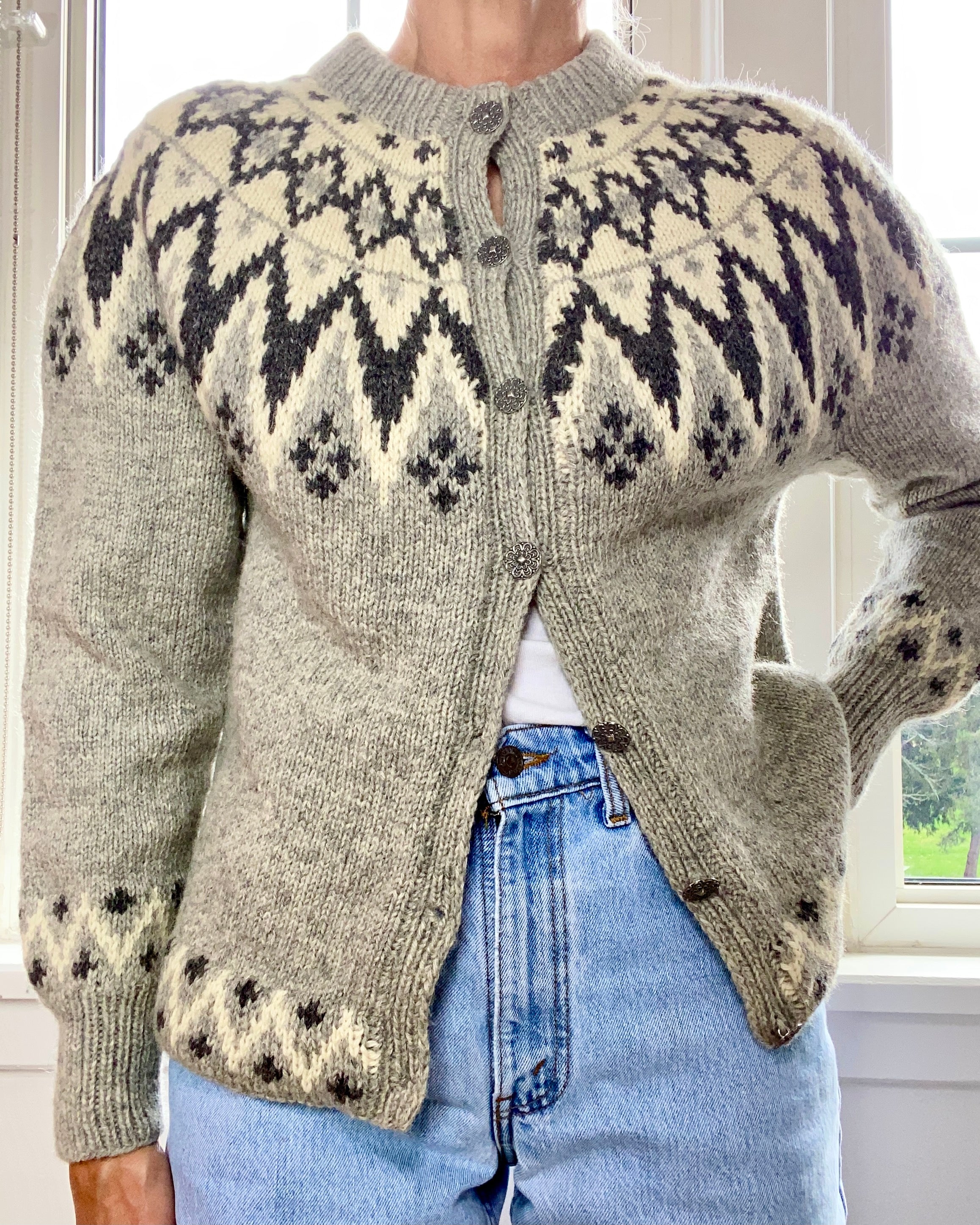 VINTAGE NORSE KNIT Cardigan Handknit in Norway