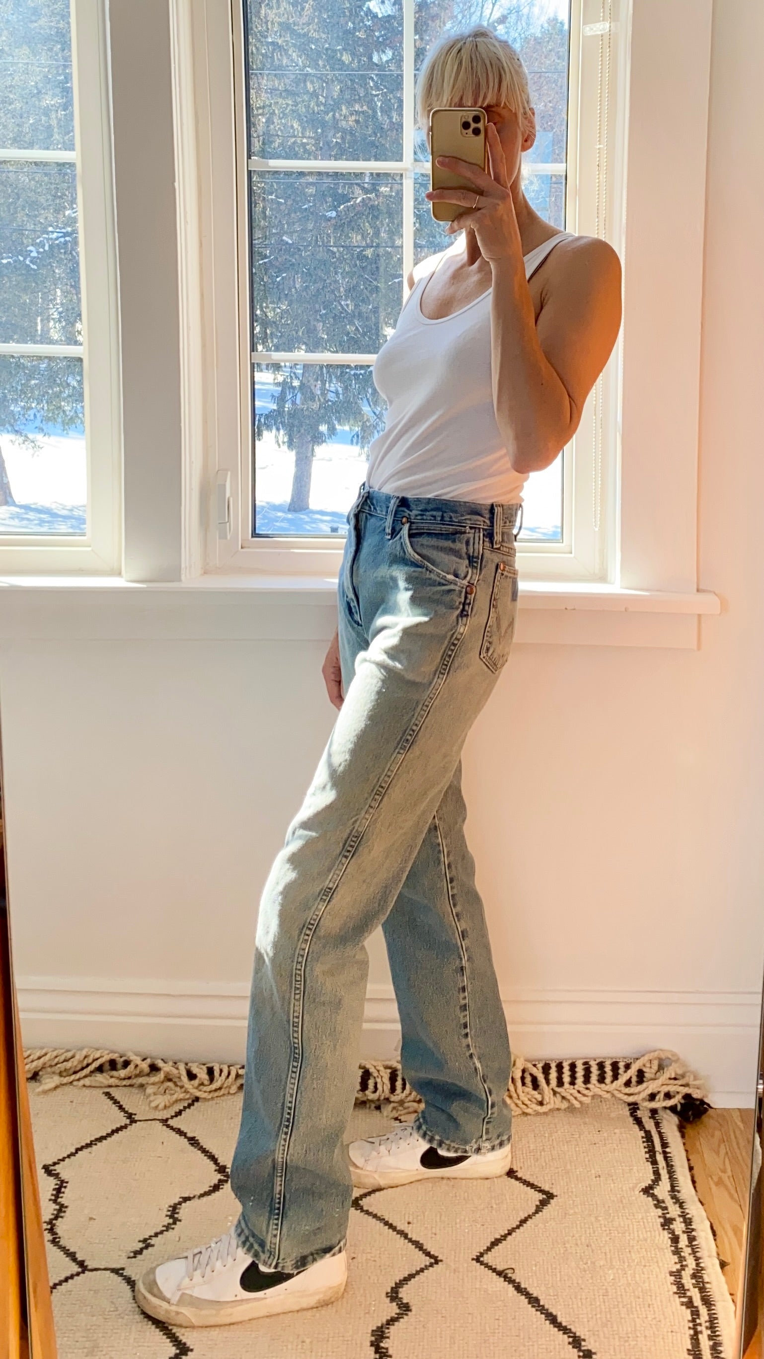 Vintage Wranglers Medium Distressed Wash Jeans size 31