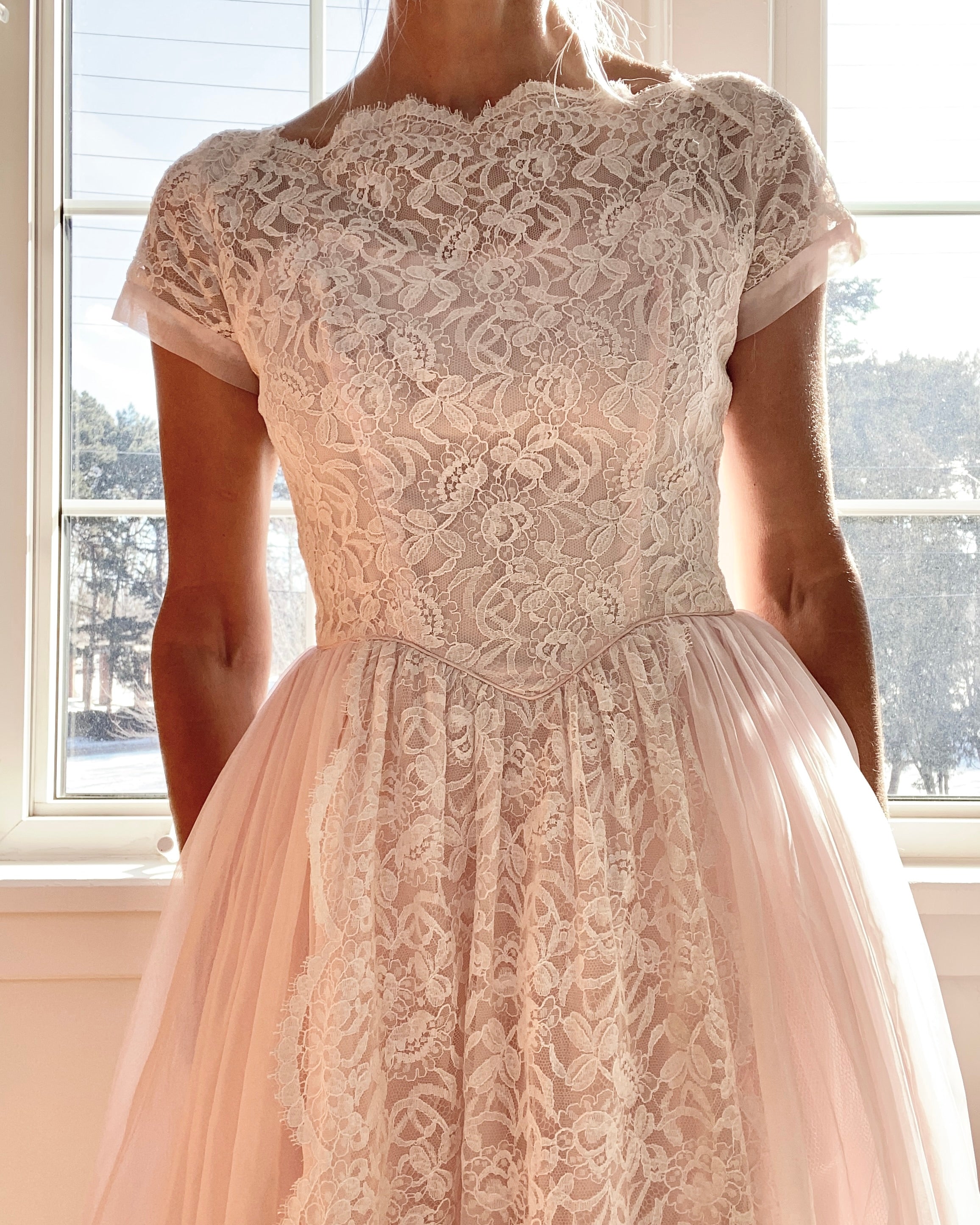 Vintage 1950s Pink Lace Chiffon  Formal Gown Size 6 or 8 - LGWU Union label USA